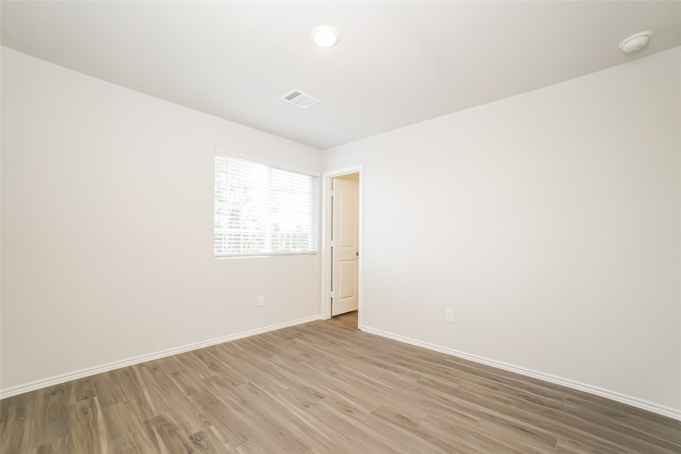 1217 Narrow Heights Drive Property Photo 11