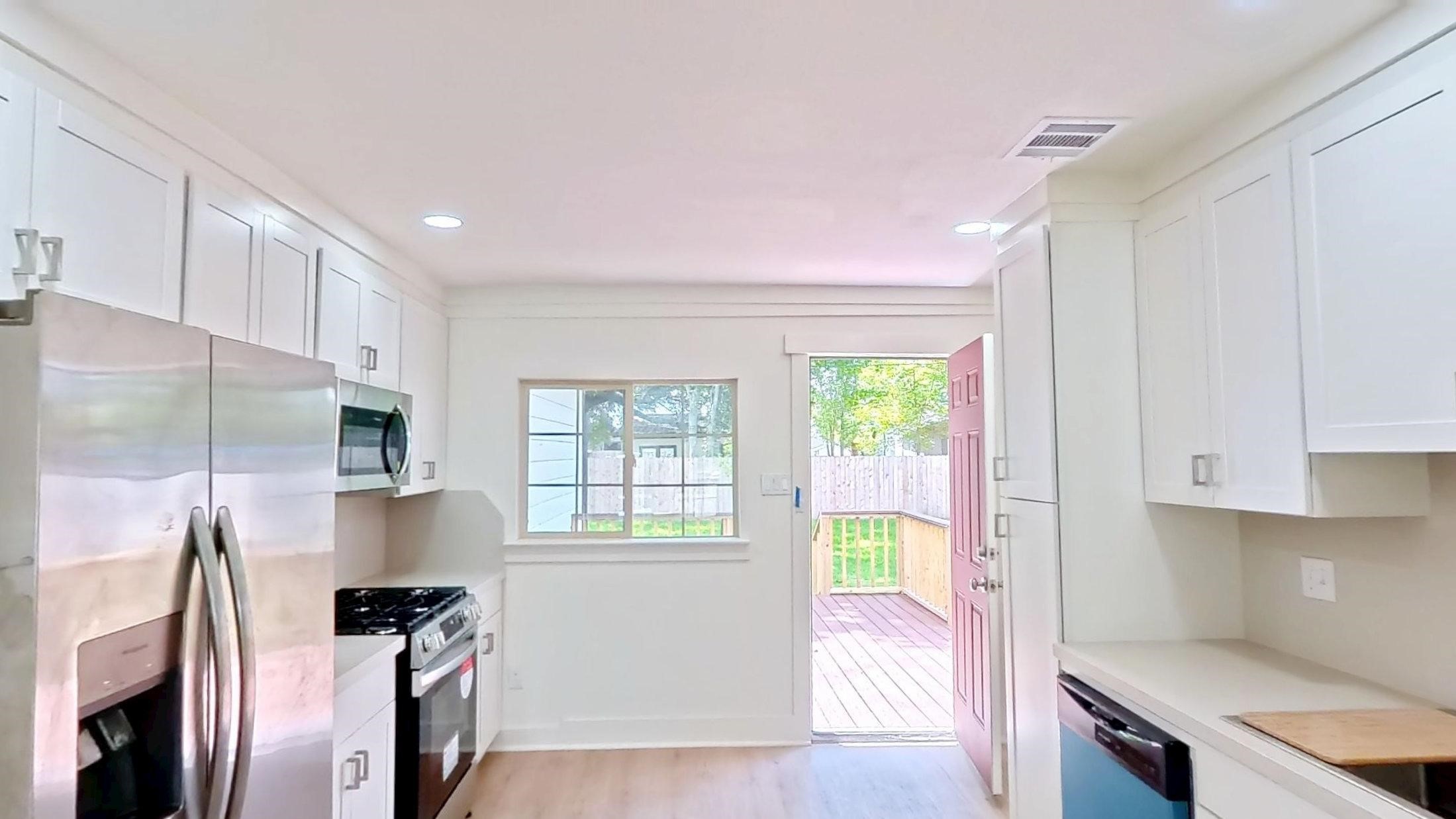 2740 Cos Street Property Photo 10
