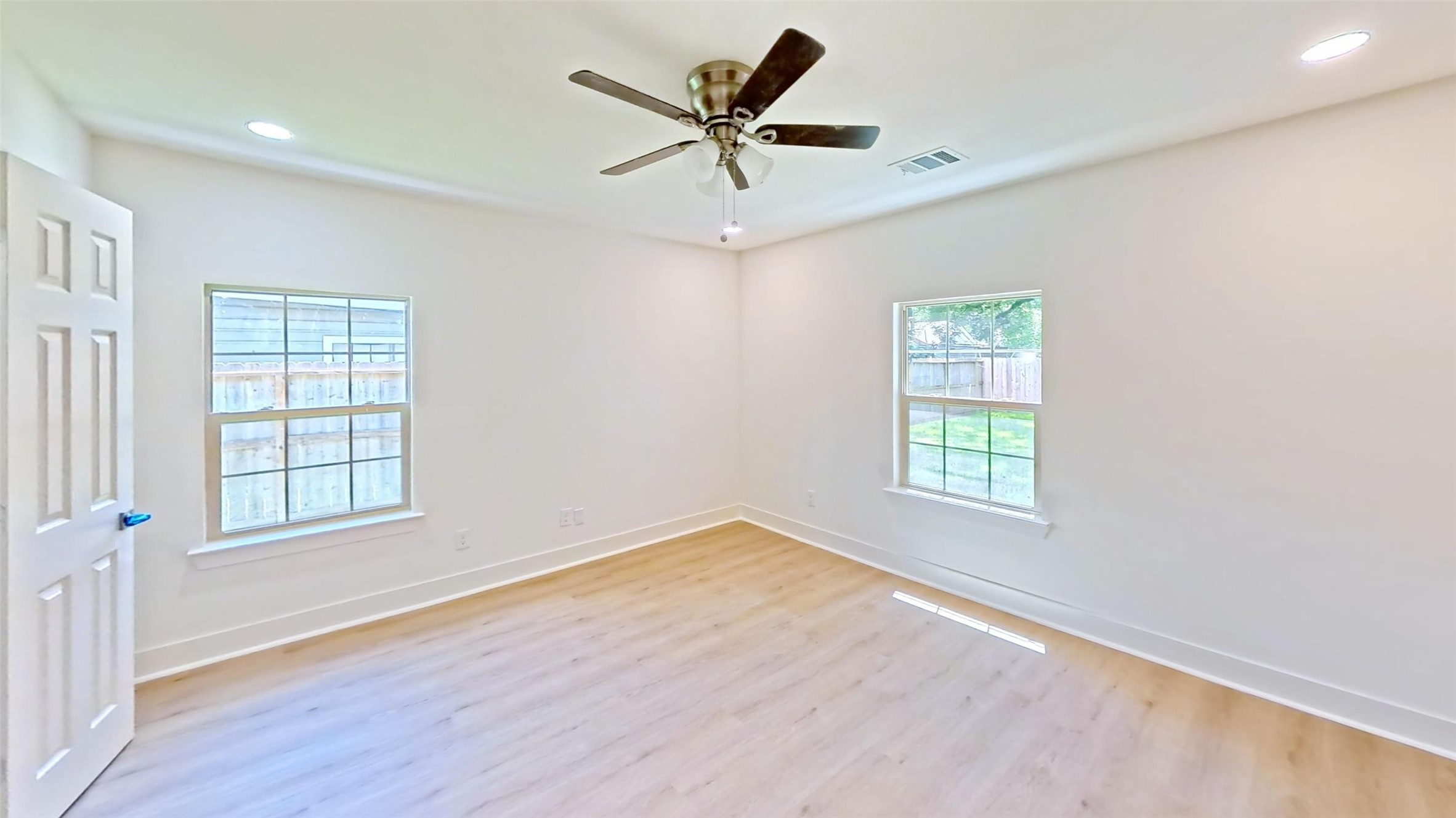 2740 Cos Street Property Photo 15