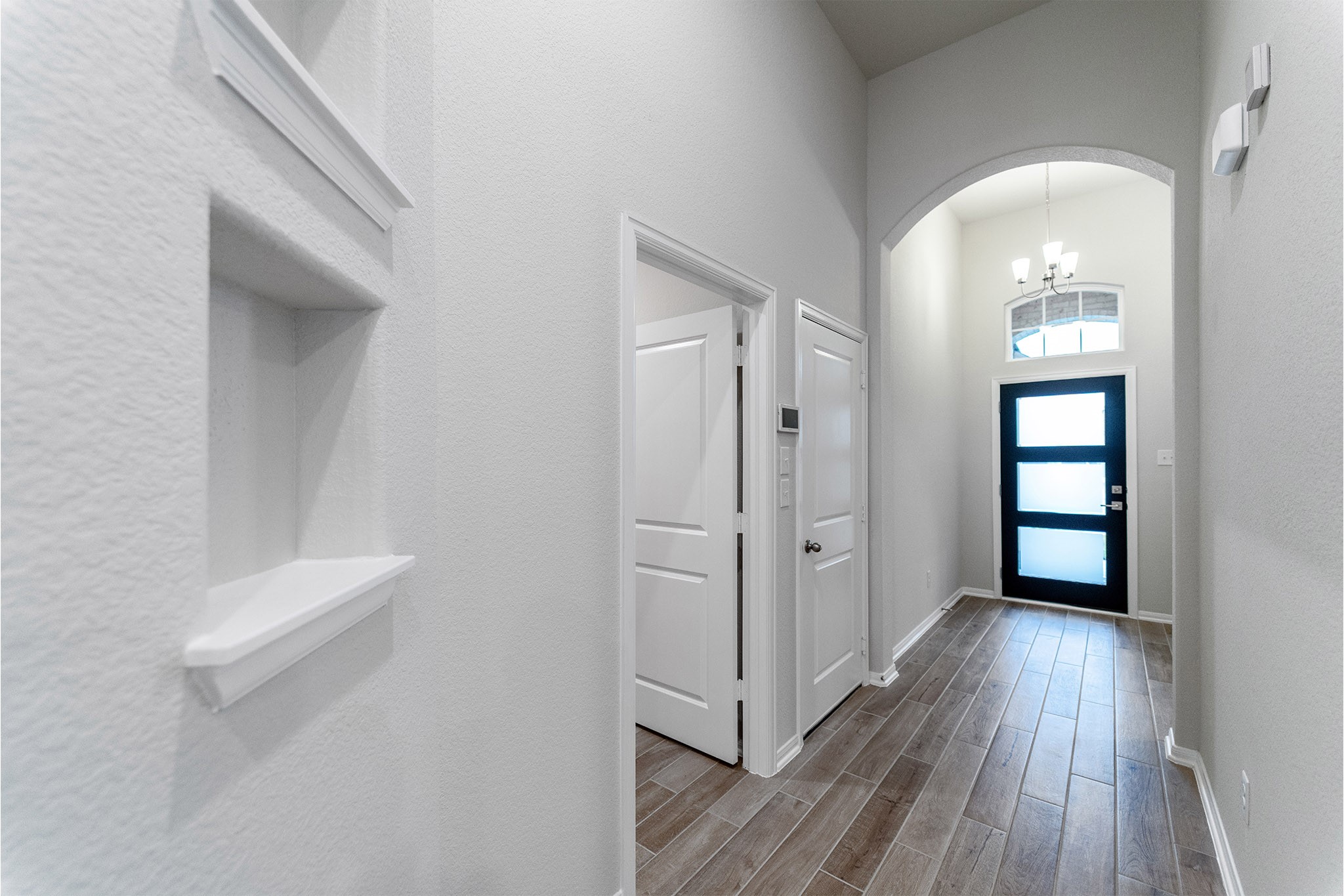 2606 Jasper Oaks Drive Property Photo 2