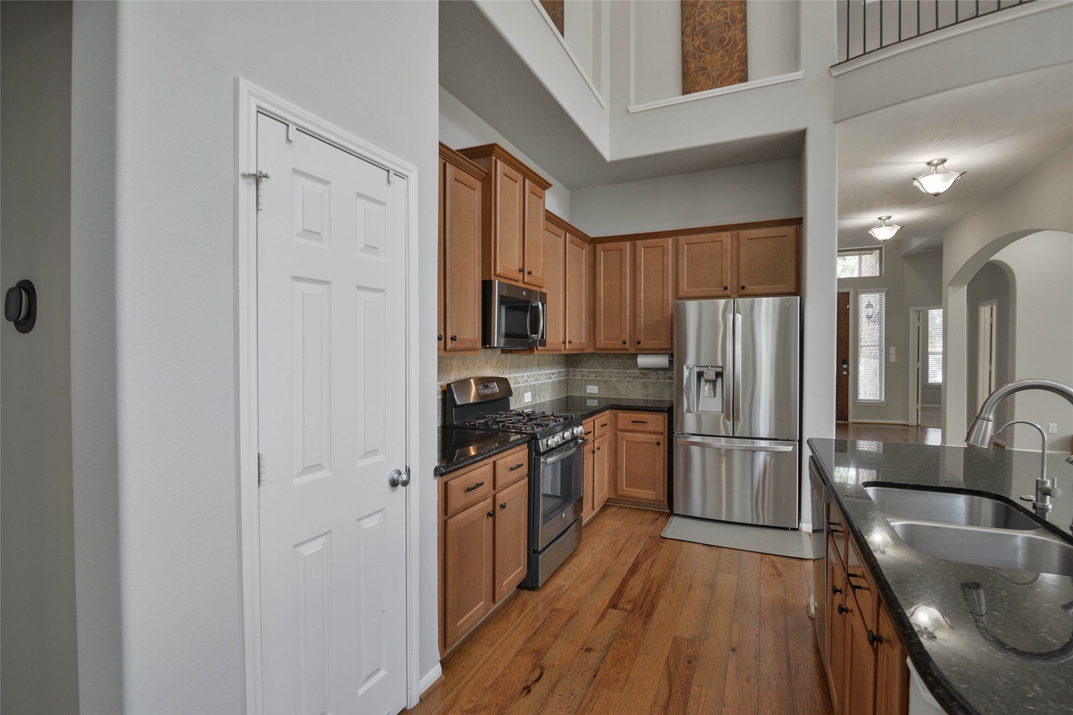 12218 Valley Lodge Parkway Property Photo 15