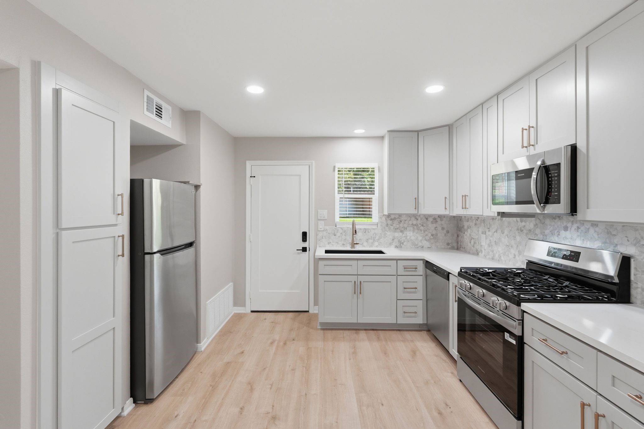 1919 20th Street Property Photo 35