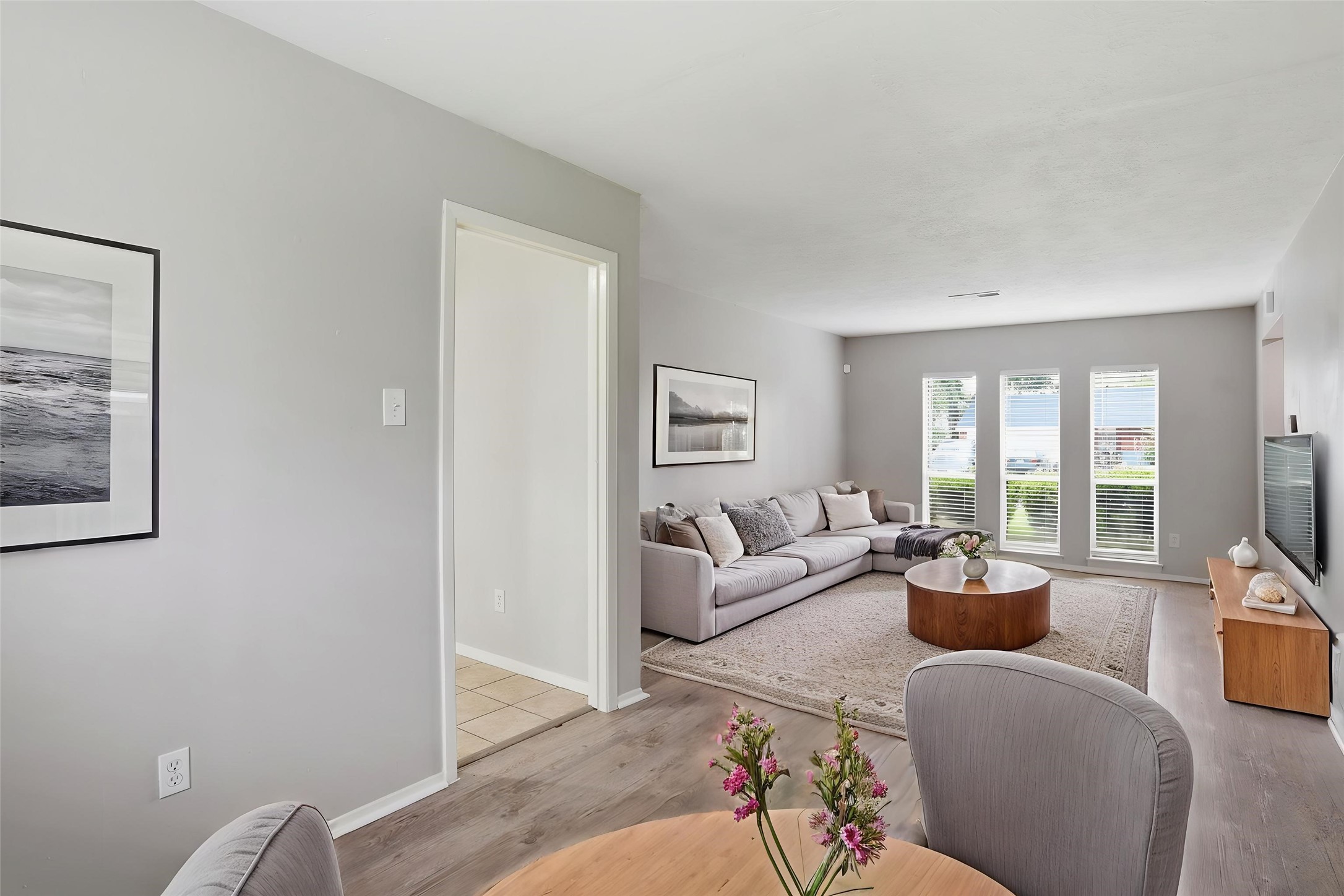 12614 Chiswick Road Property Photo 4