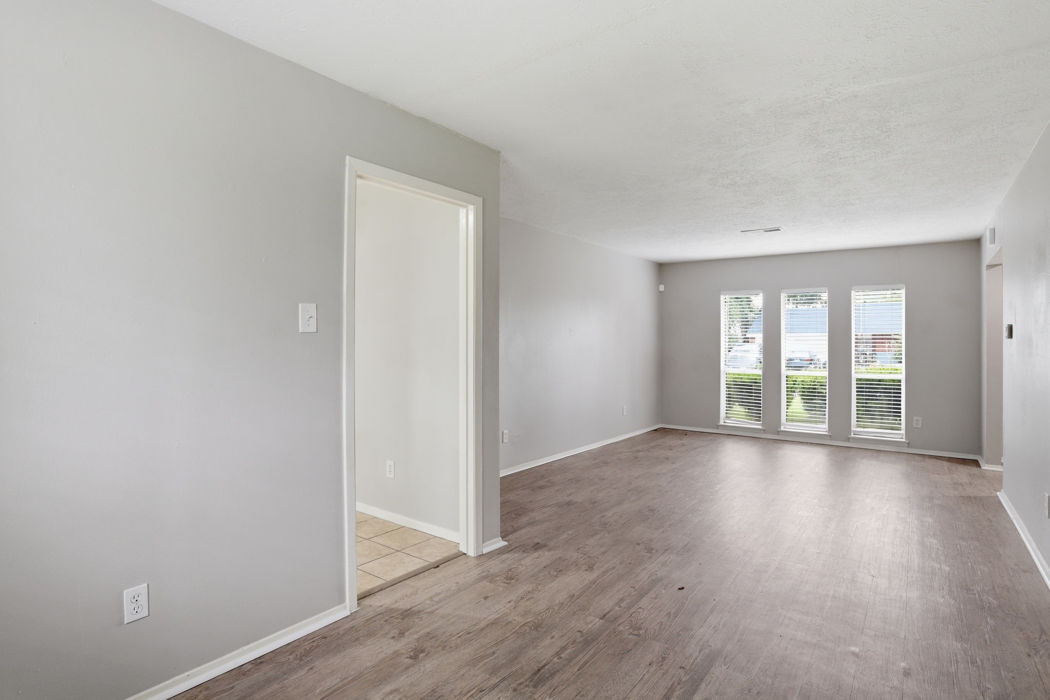 12614 Chiswick Road Property Photo 13