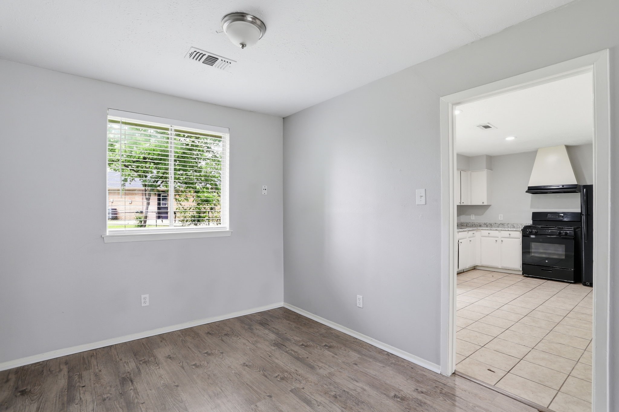 12614 Chiswick Road Property Photo 19