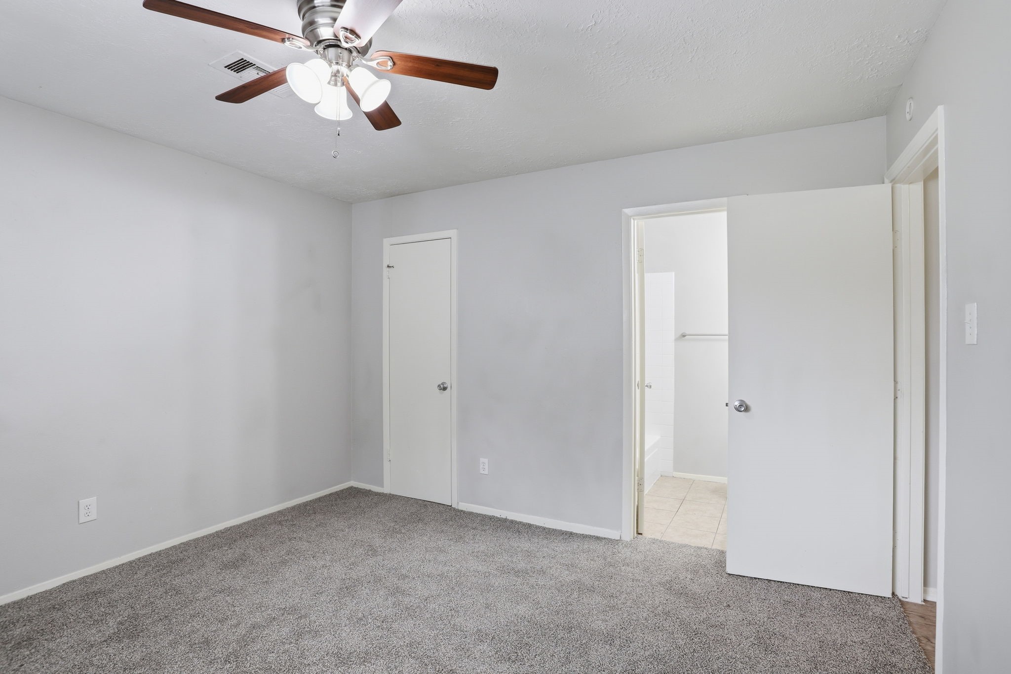 12614 Chiswick Road Property Photo 21