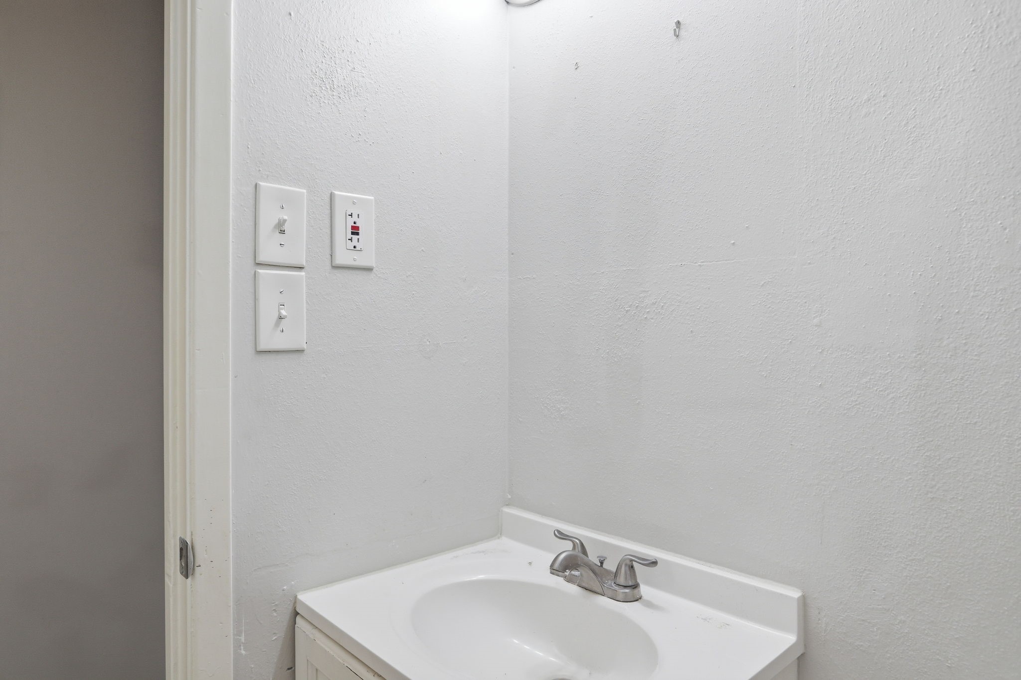 12614 Chiswick Road Property Photo 37