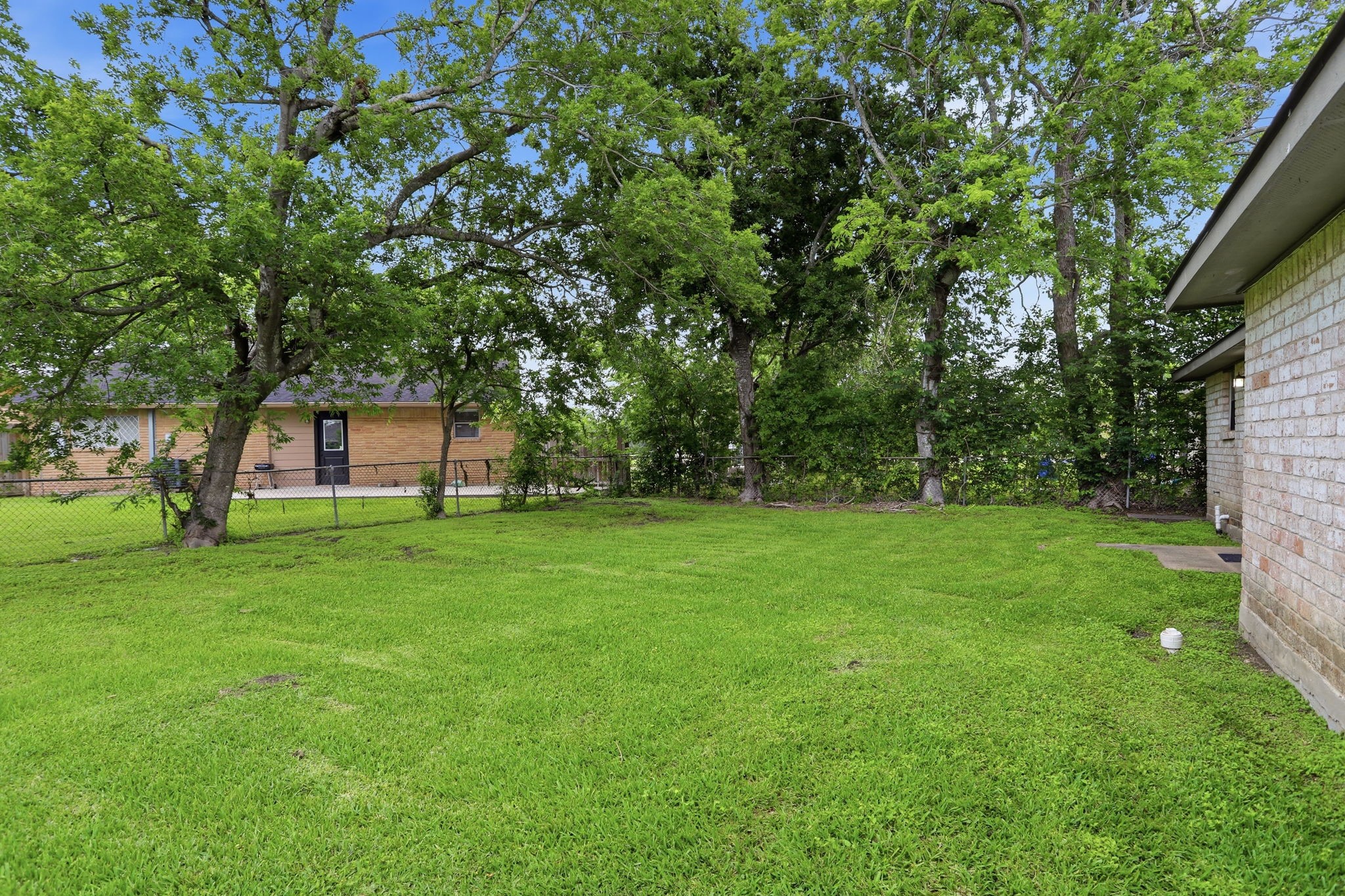 12614 Chiswick Road Property Photo 42
