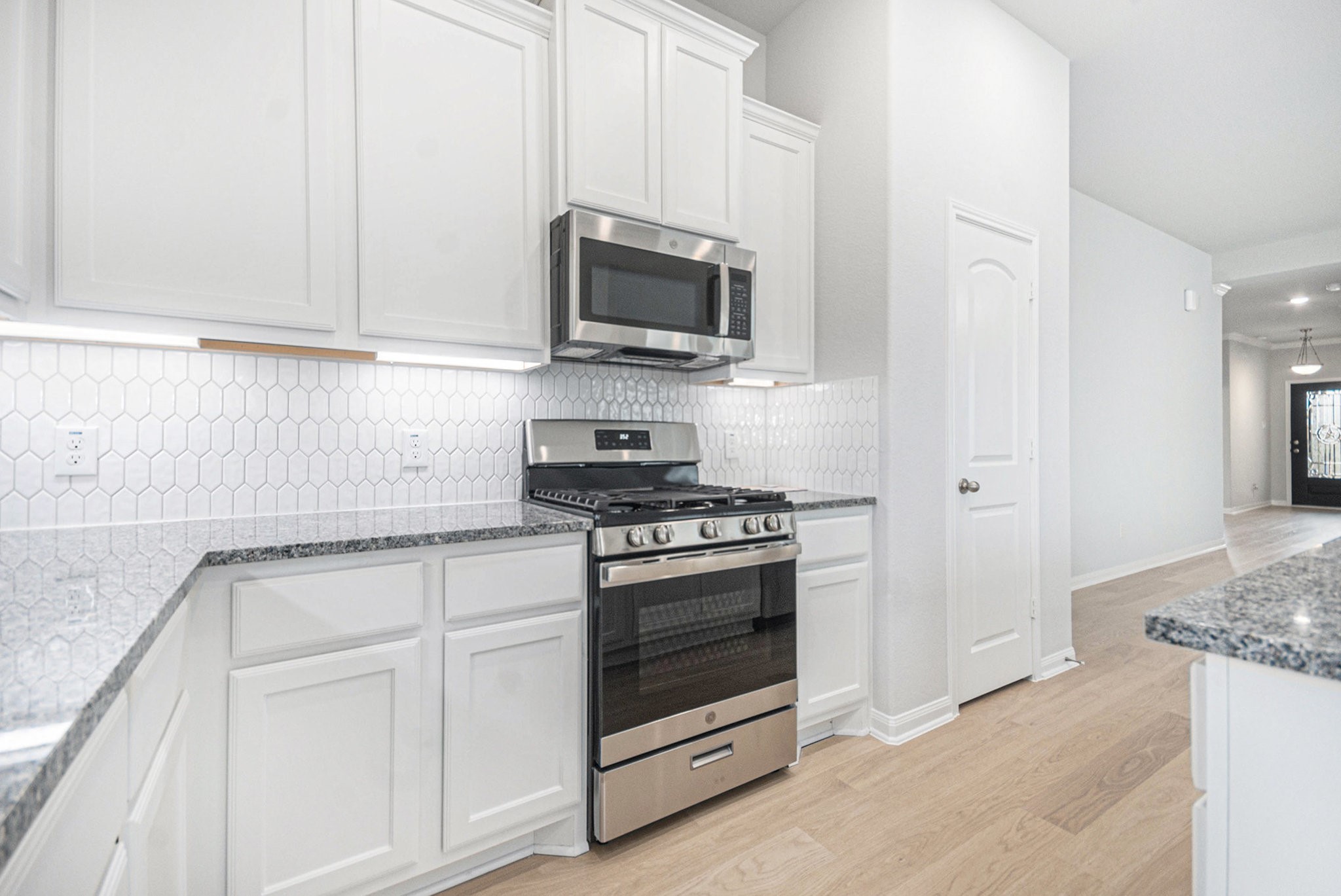 3743 Crawford Street Property Photo 17