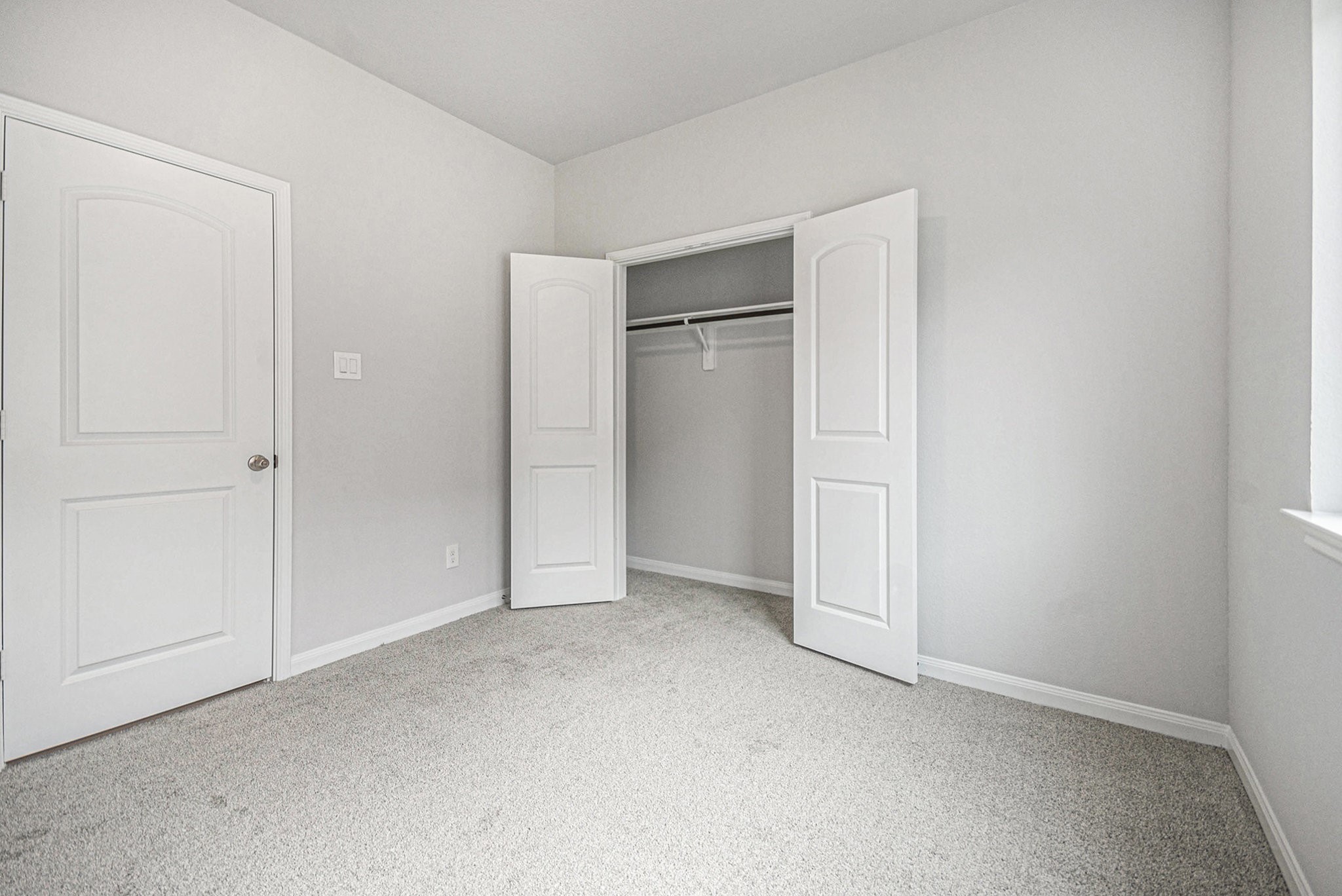 3743 Crawford Street Property Photo 27