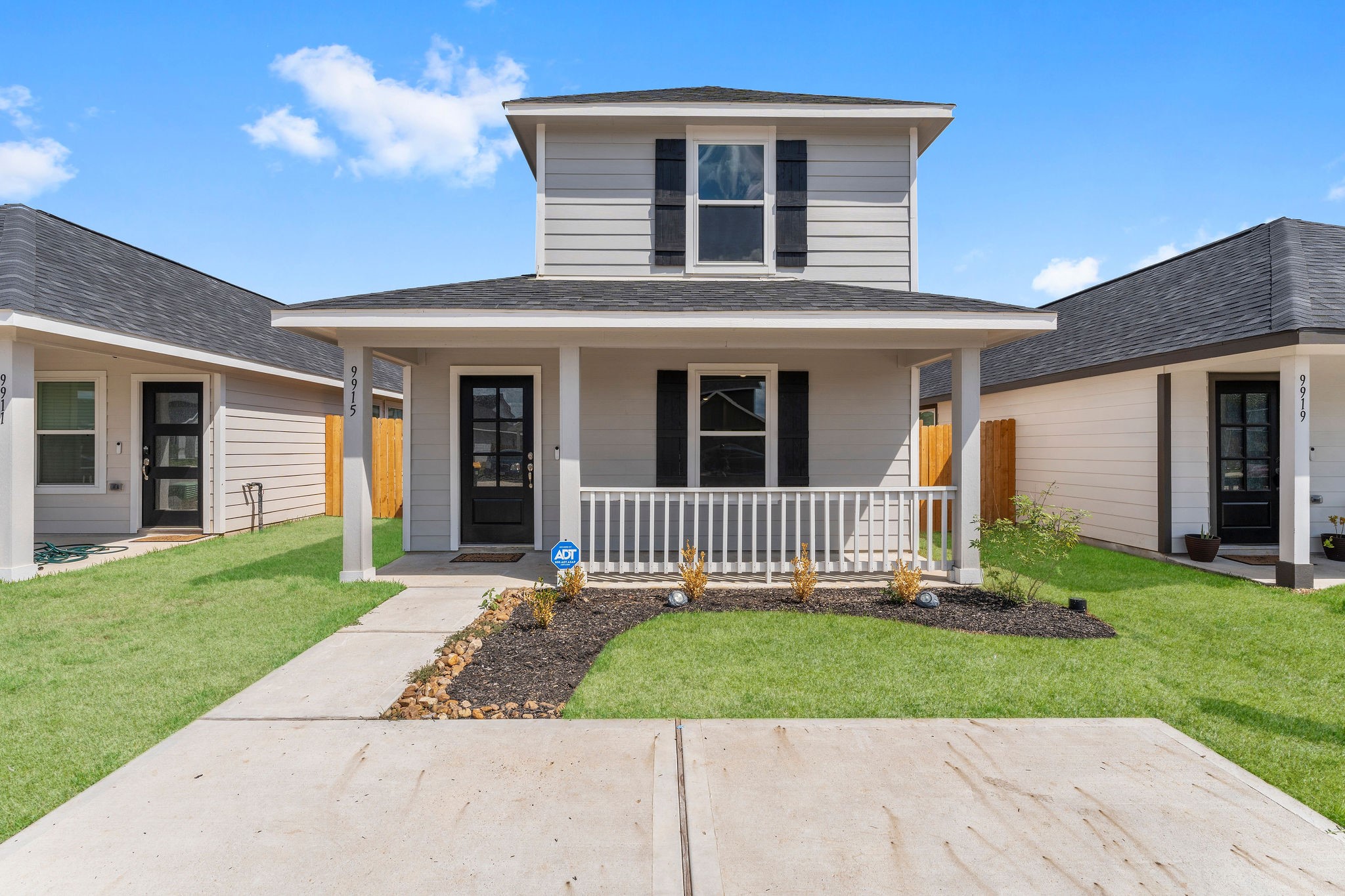 9915 Opal Stone Way Property Photo 1