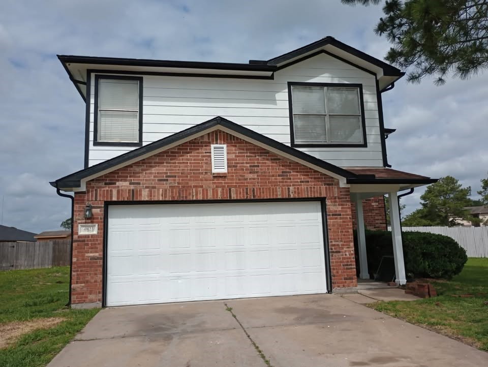 4823 Ridge Harbor Drive Property Photo 1