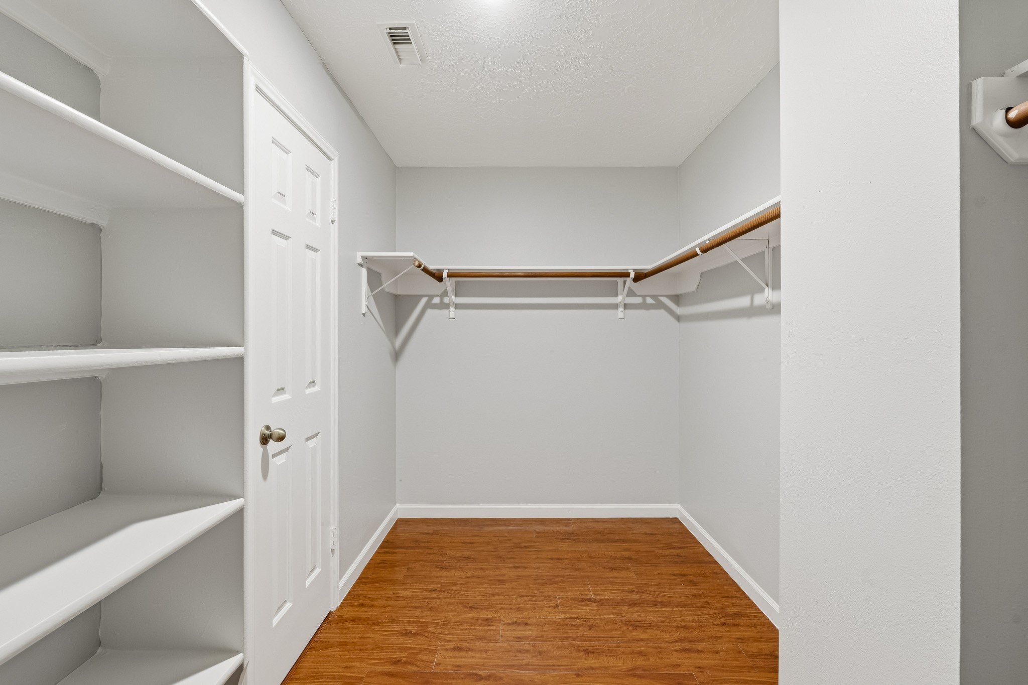 5815 Red River Drive Property Photo 15