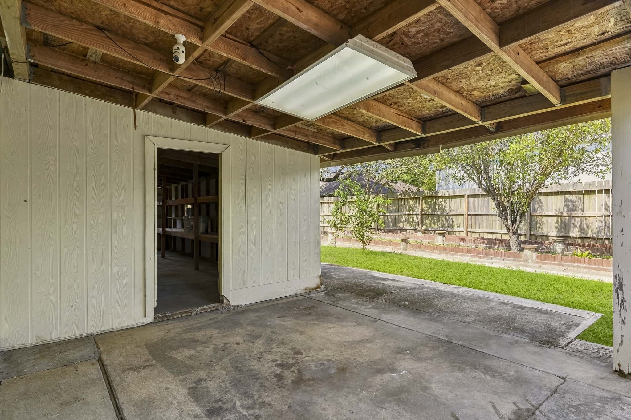 5815 Red River Drive Property Photo 23