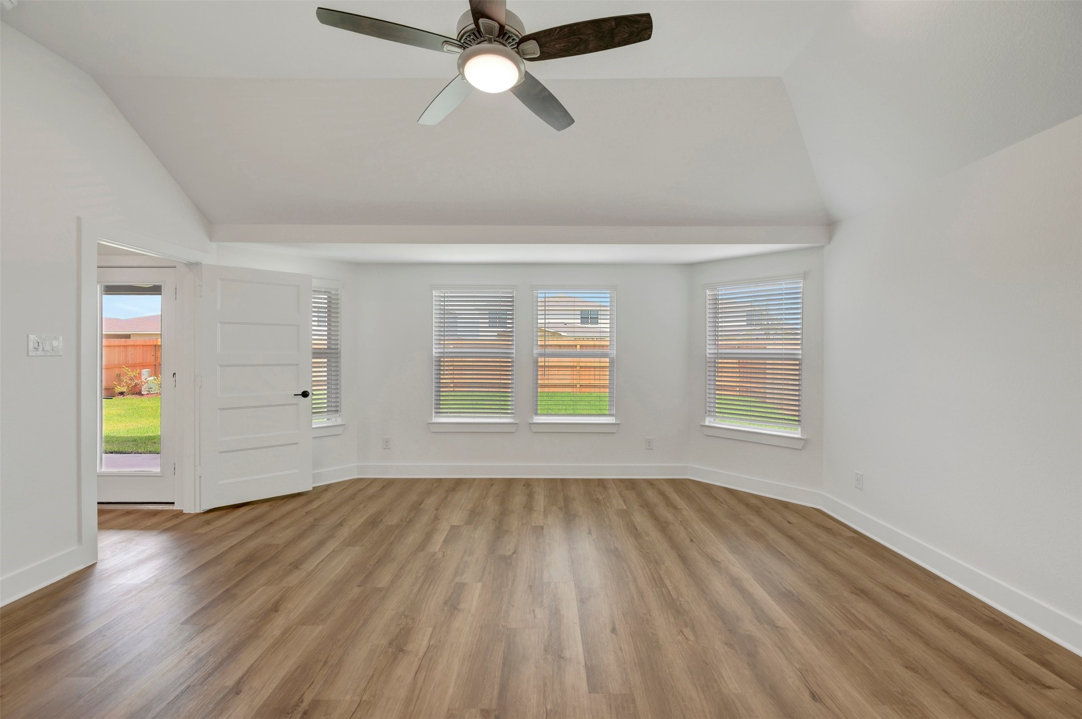 1815 Sleeping Hills Drive Property Photo 6