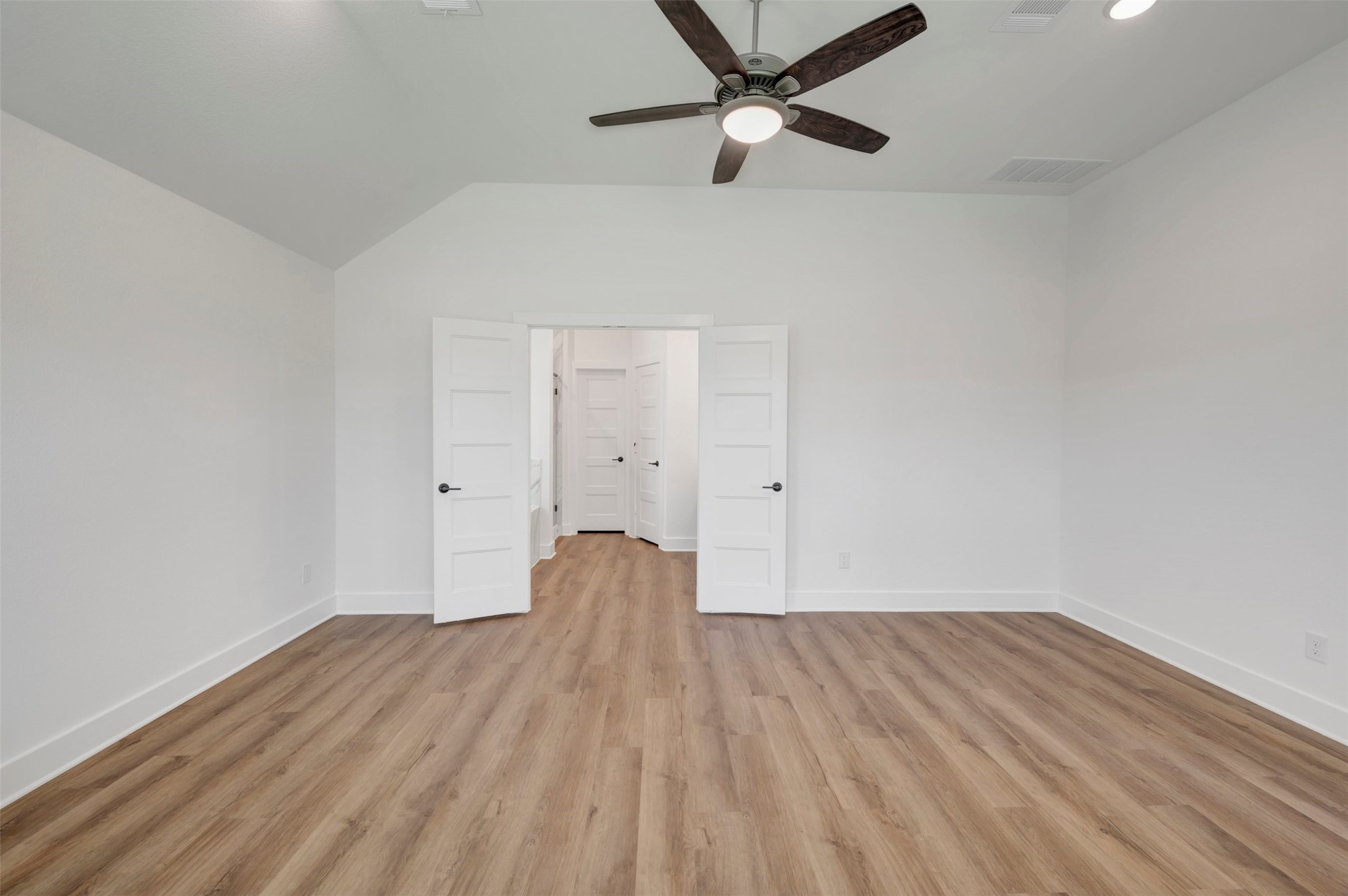 1815 Sleeping Hills Drive Property Photo 7