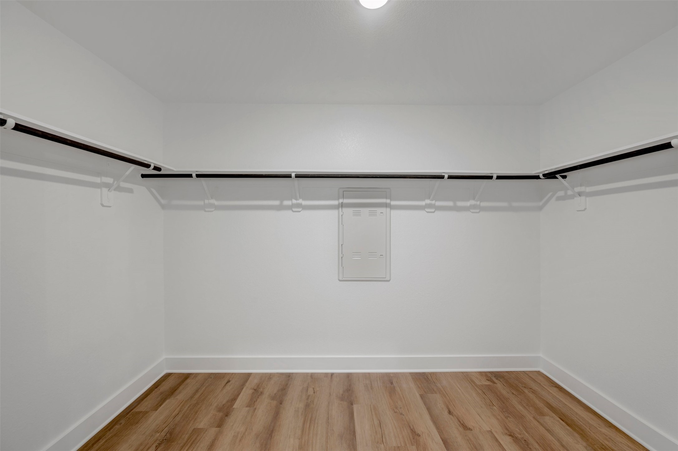 1815 Sleeping Hills Drive Property Photo 11