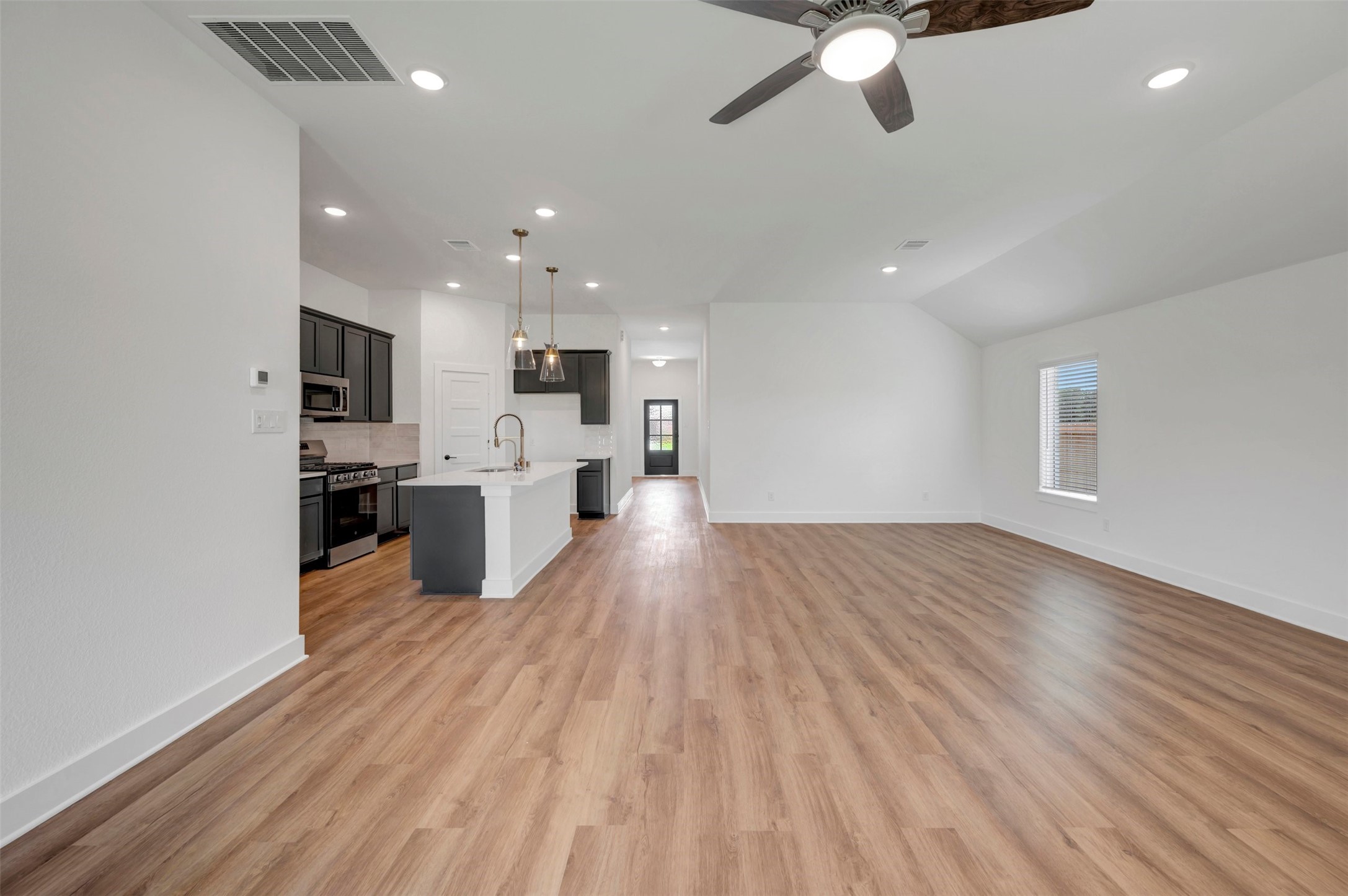 1815 Sleeping Hills Drive Property Photo 18