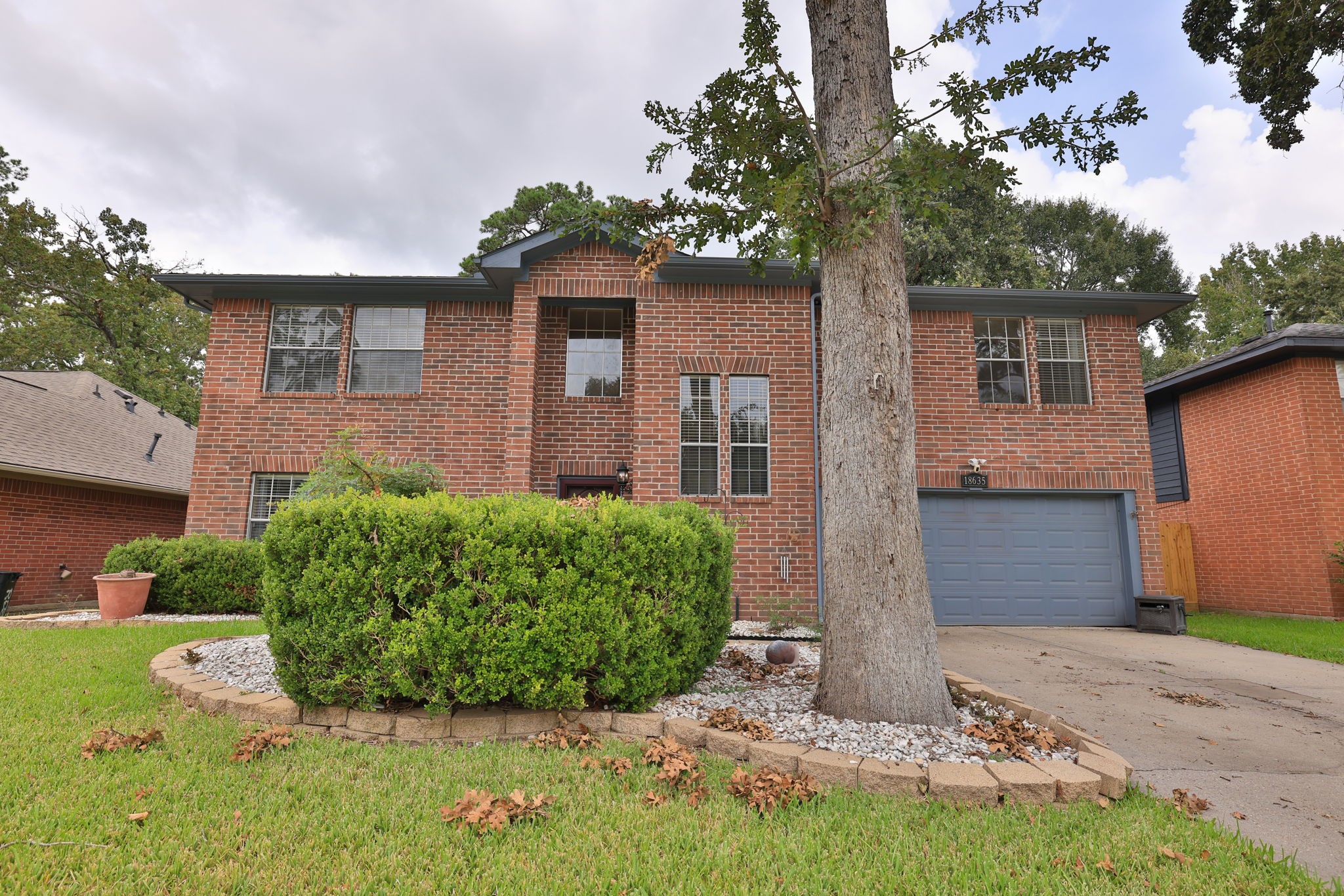 18635 Twigsworth Lane Property Photo 2