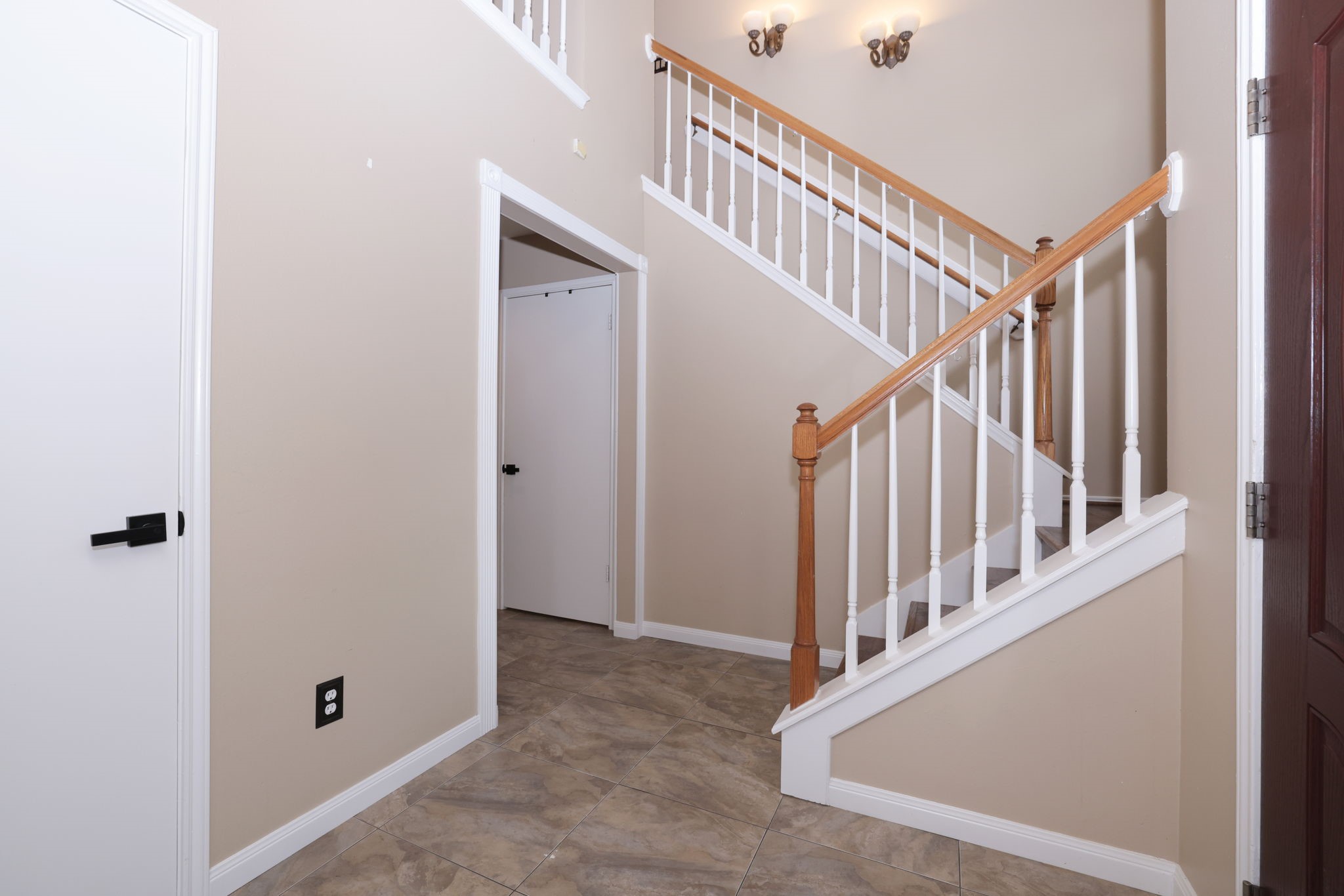 18635 Twigsworth Lane Property Photo 6