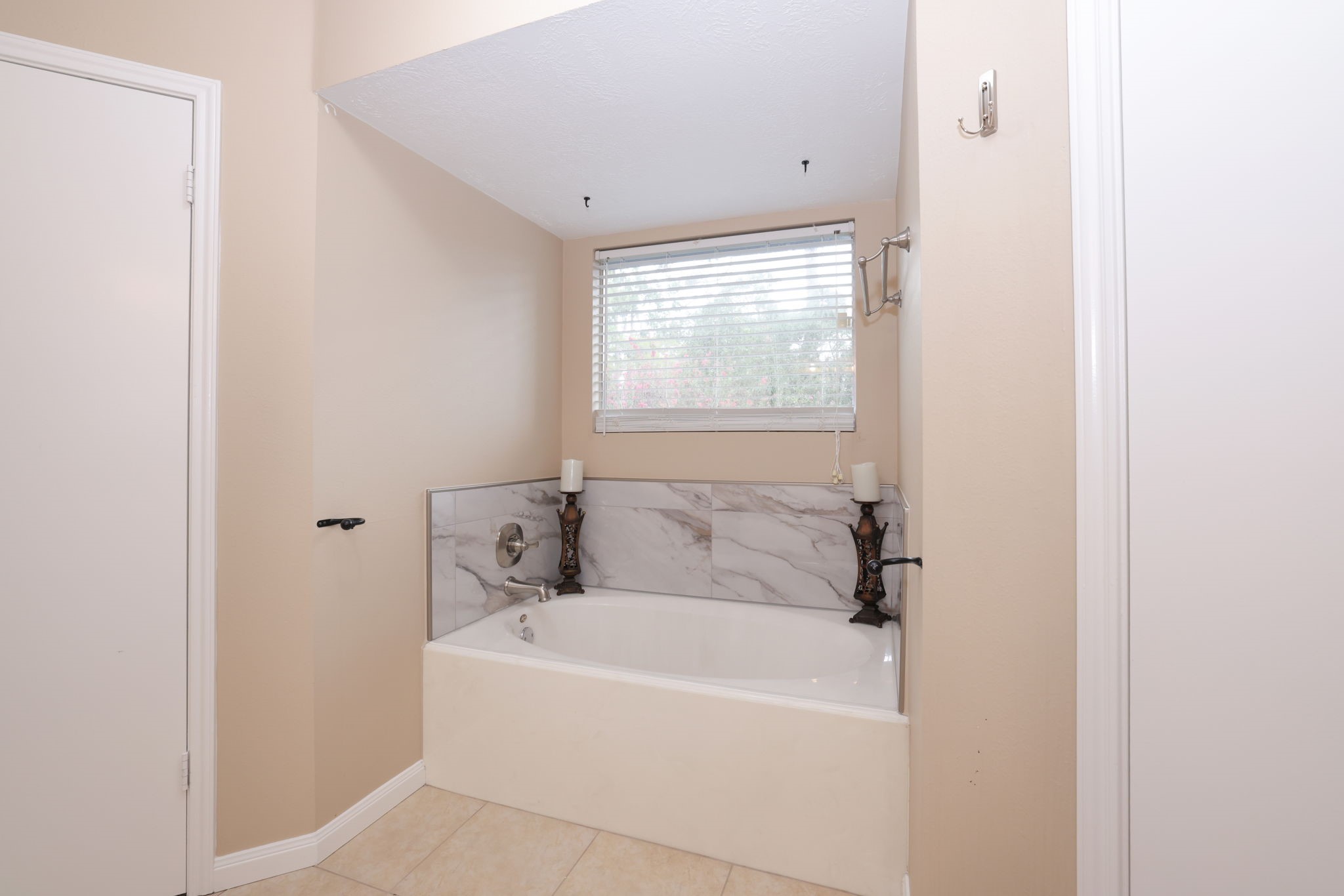 18635 Twigsworth Lane Property Photo 29