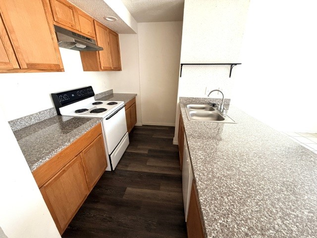 820 W Alabama Street 11 Property Photo 3
