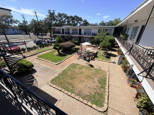 820 W Alabama Street 11 Property Photo 14
