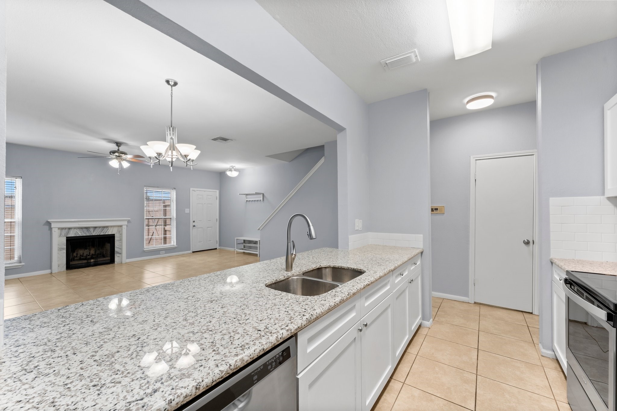 3254 Holly Hall Street 3254 Property Photo 10