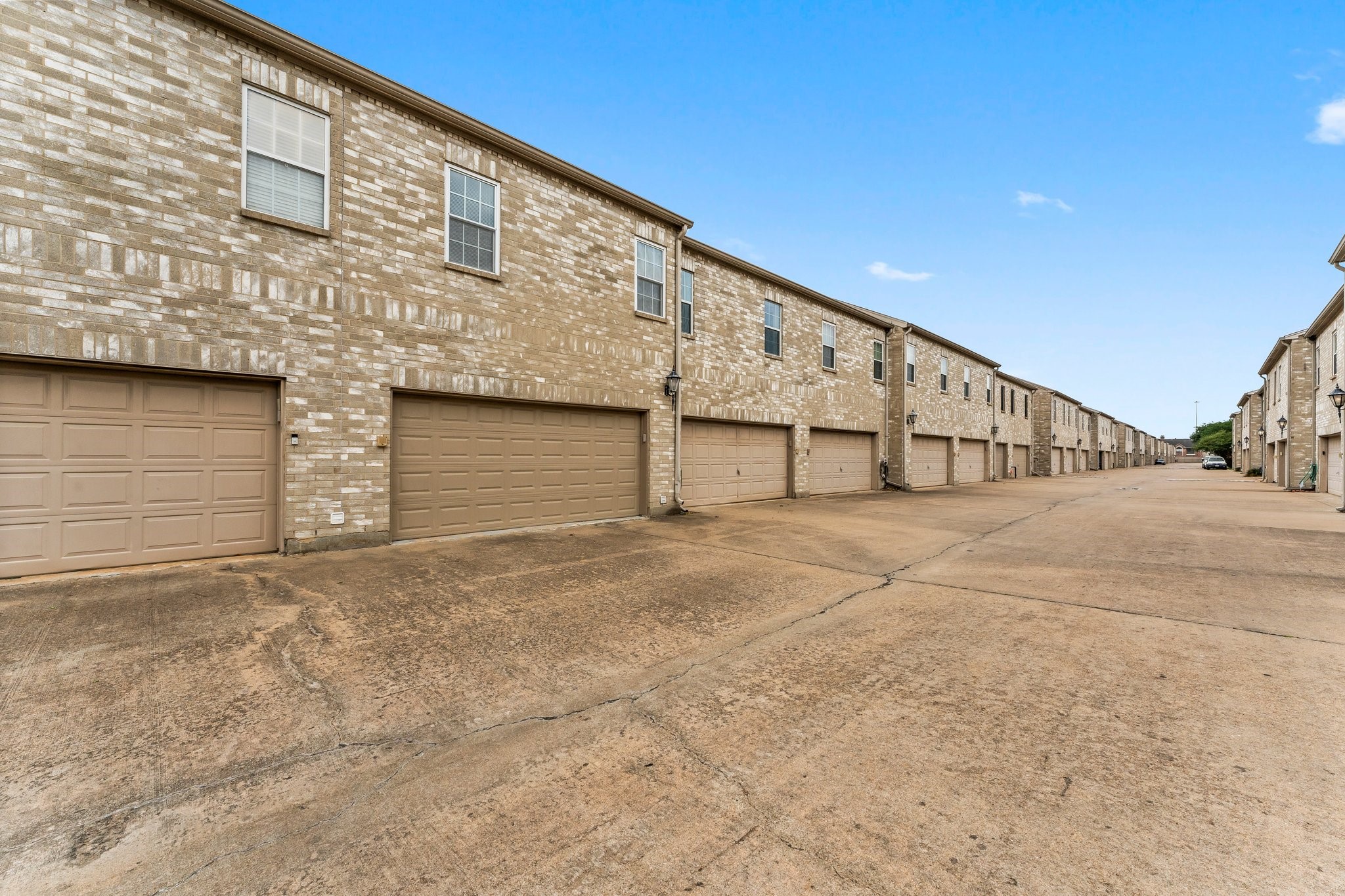 3254 Holly Hall Street 3254 Property Photo 27