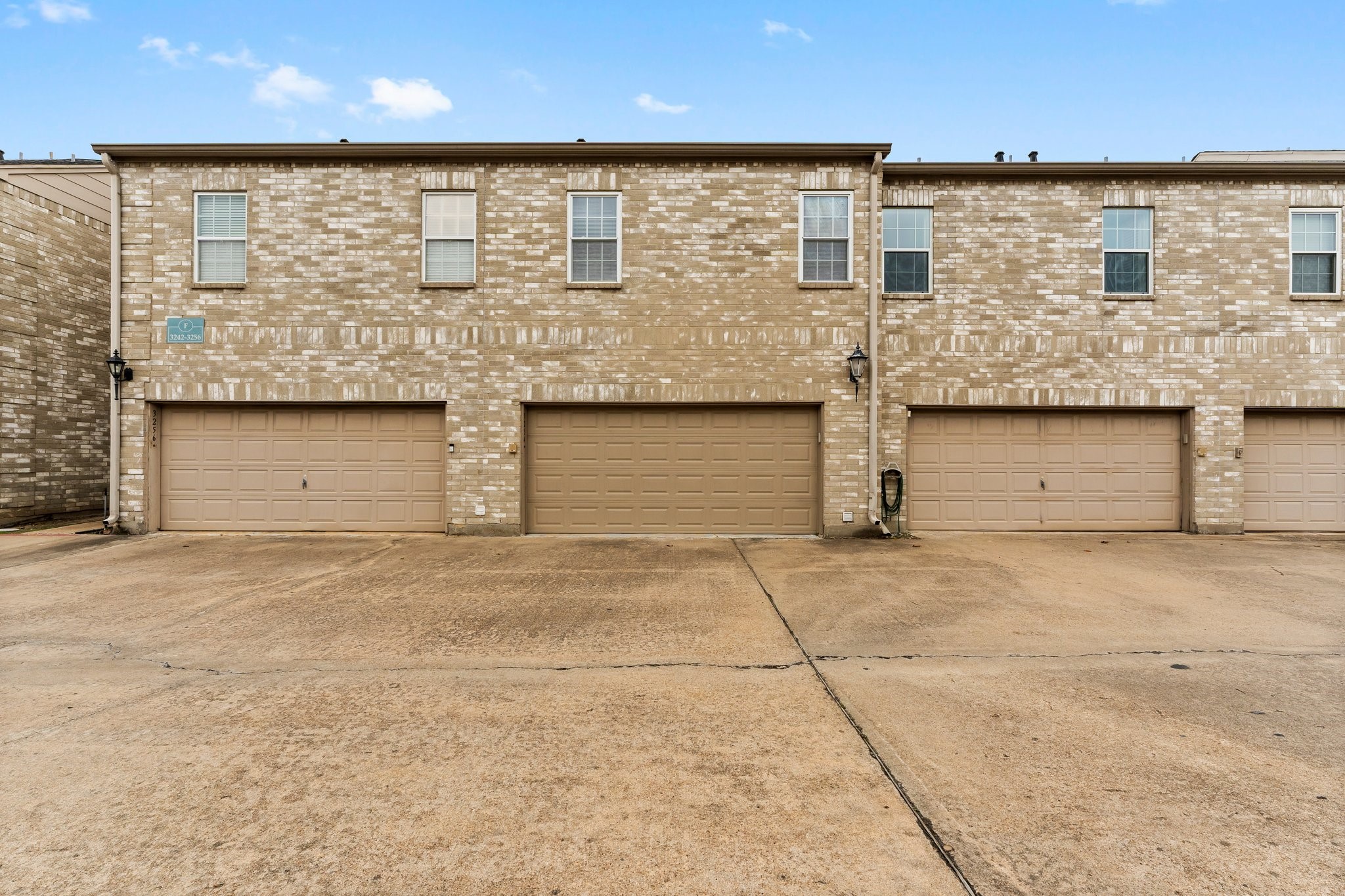 3254 Holly Hall Street 3254 Property Photo 28