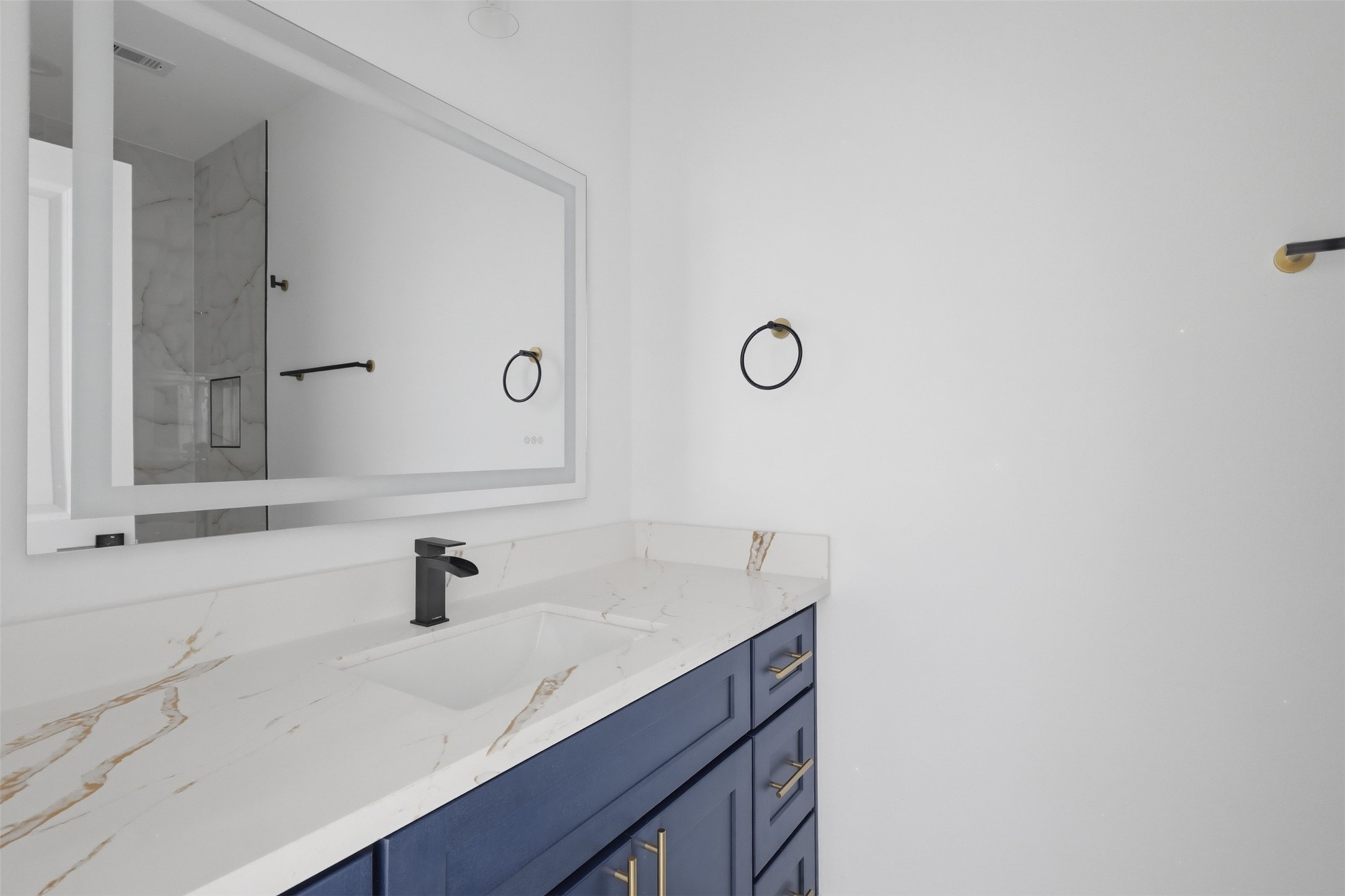 4606 Mallow Street B Property Photo 16