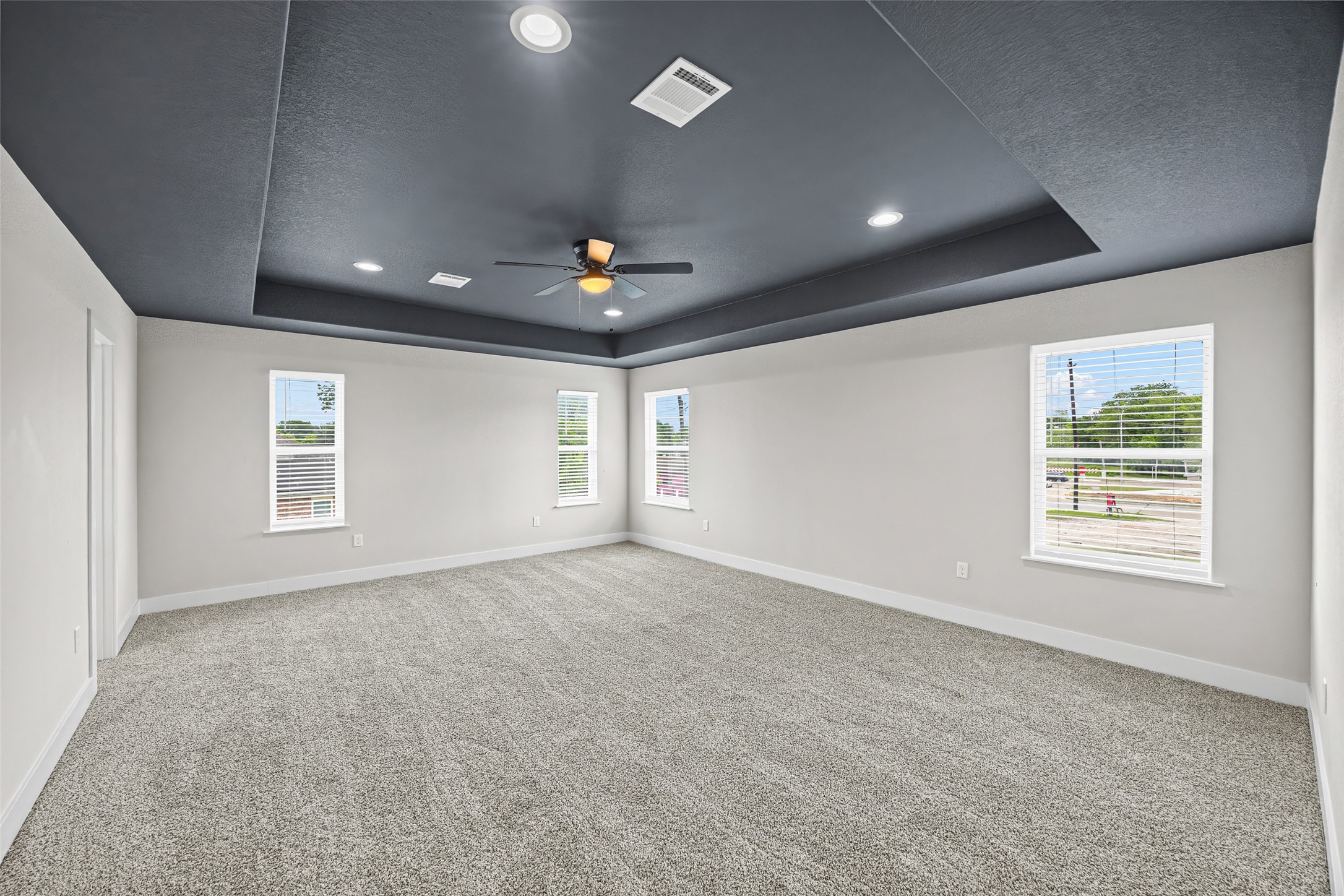 8203 Gladstone Street Property Photo 22