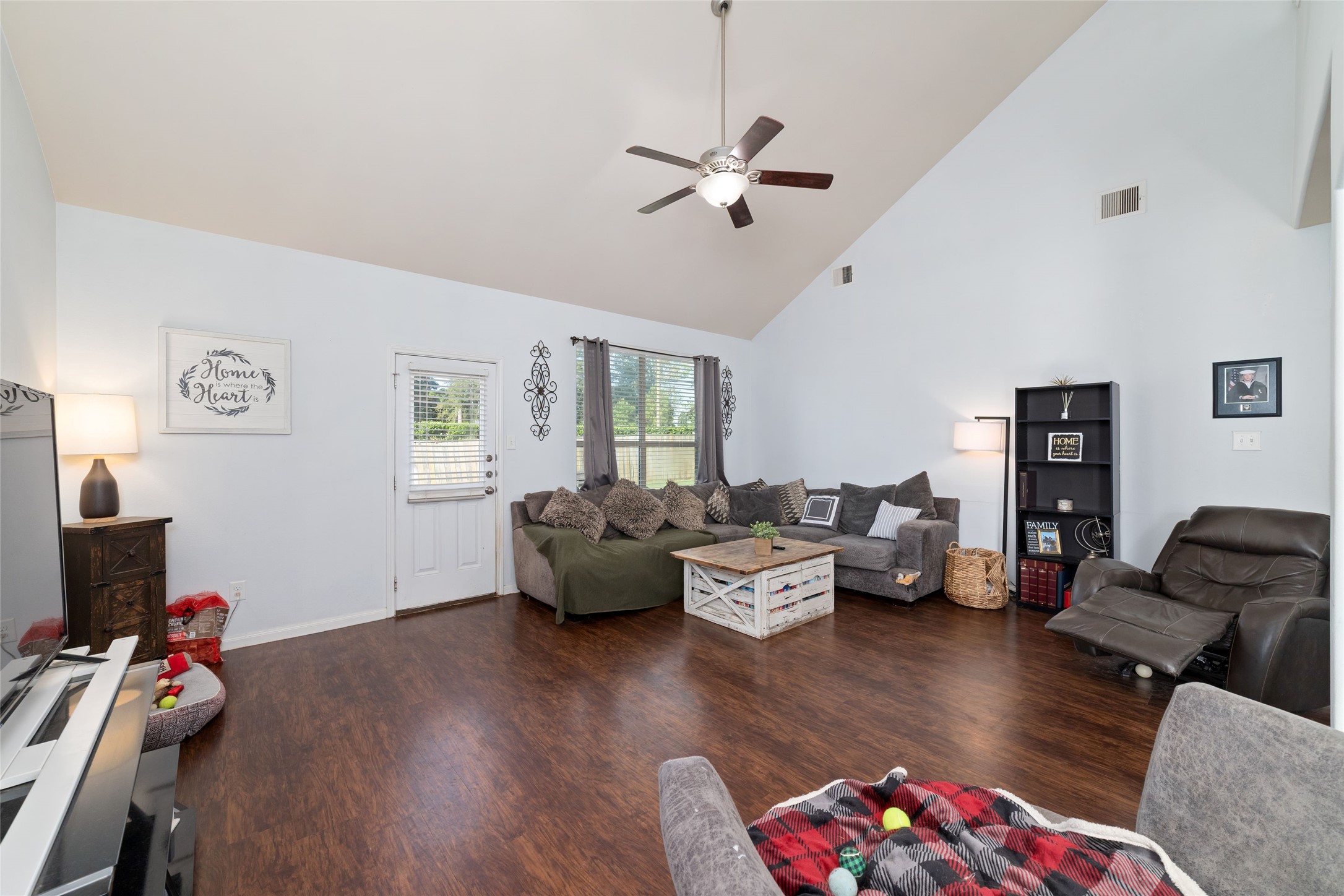13417 Raintree Drive Property Photo 6