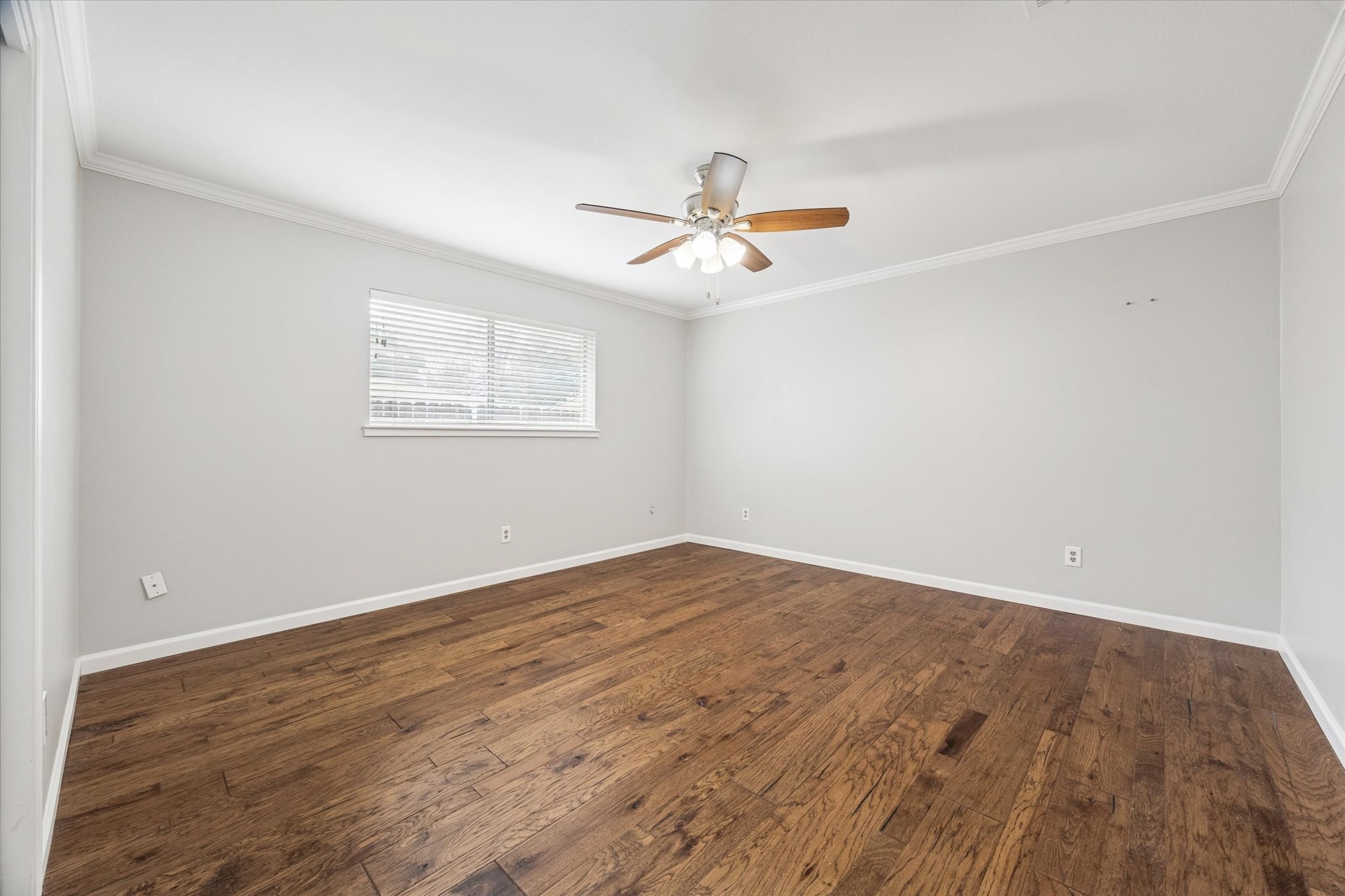 2310 Walnut Bend Lane Property Photo 24