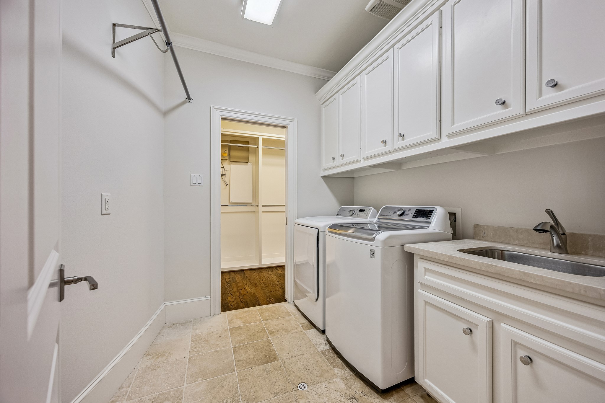 4136 University Boulevard Property Photo 37