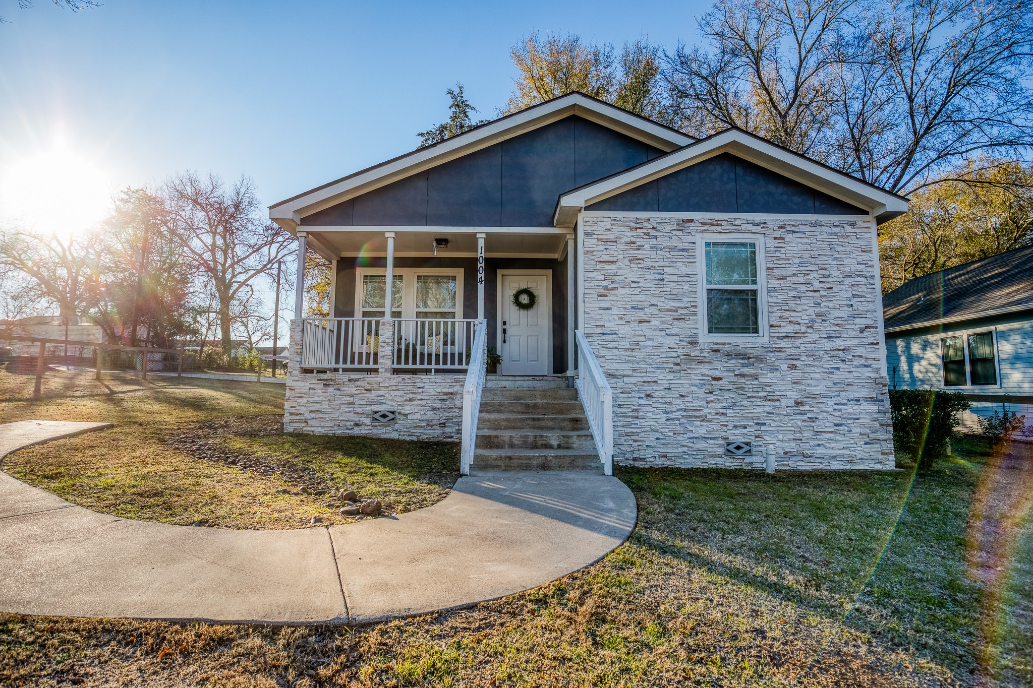 1004 Pecan Street Property Photo 1