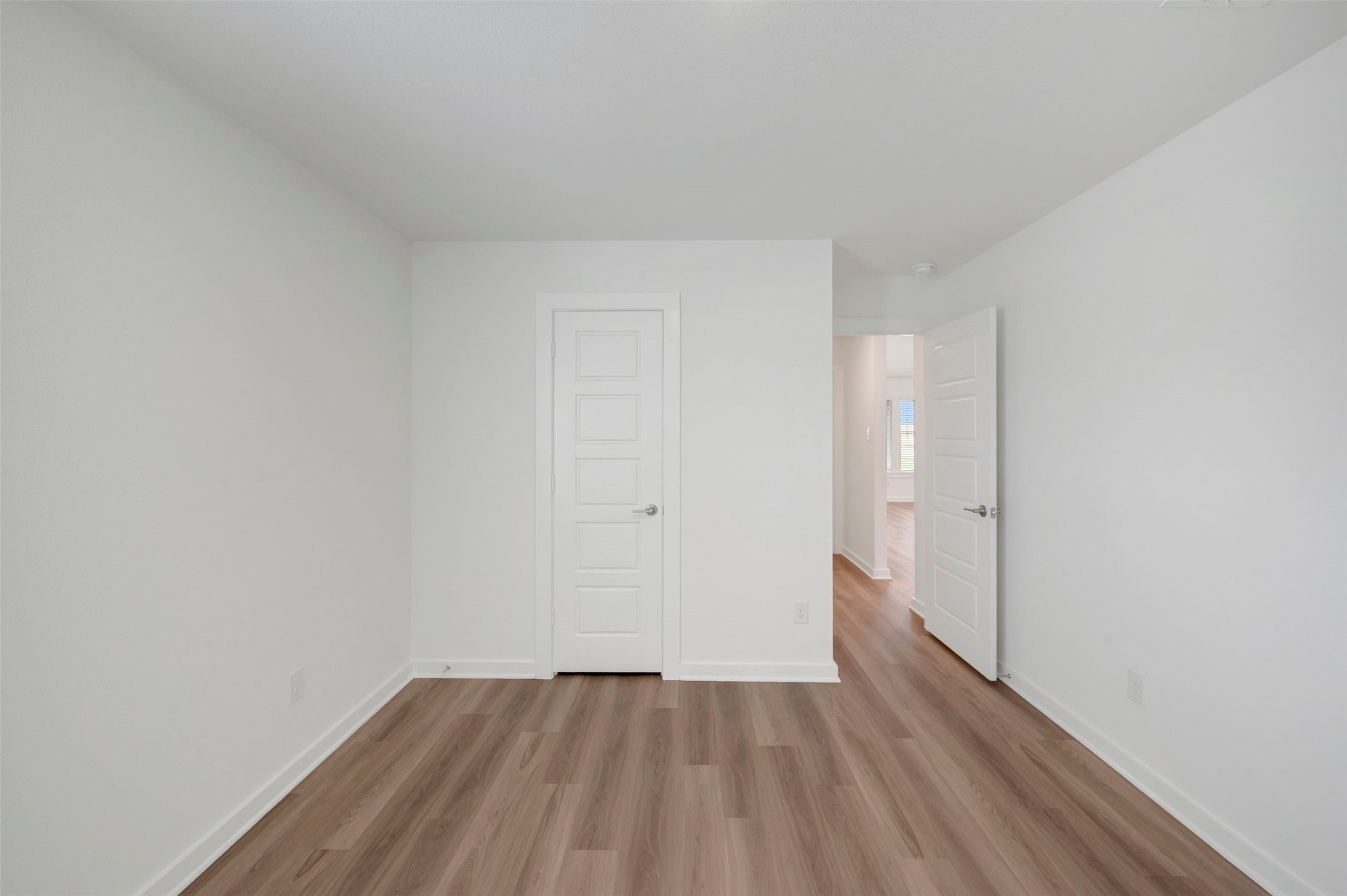 5826 Sunkissed Drive Property Photo 21