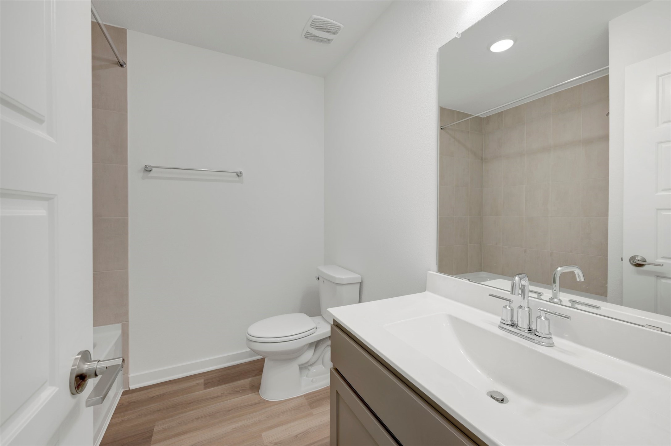 5826 Sunkissed Drive Property Photo 25
