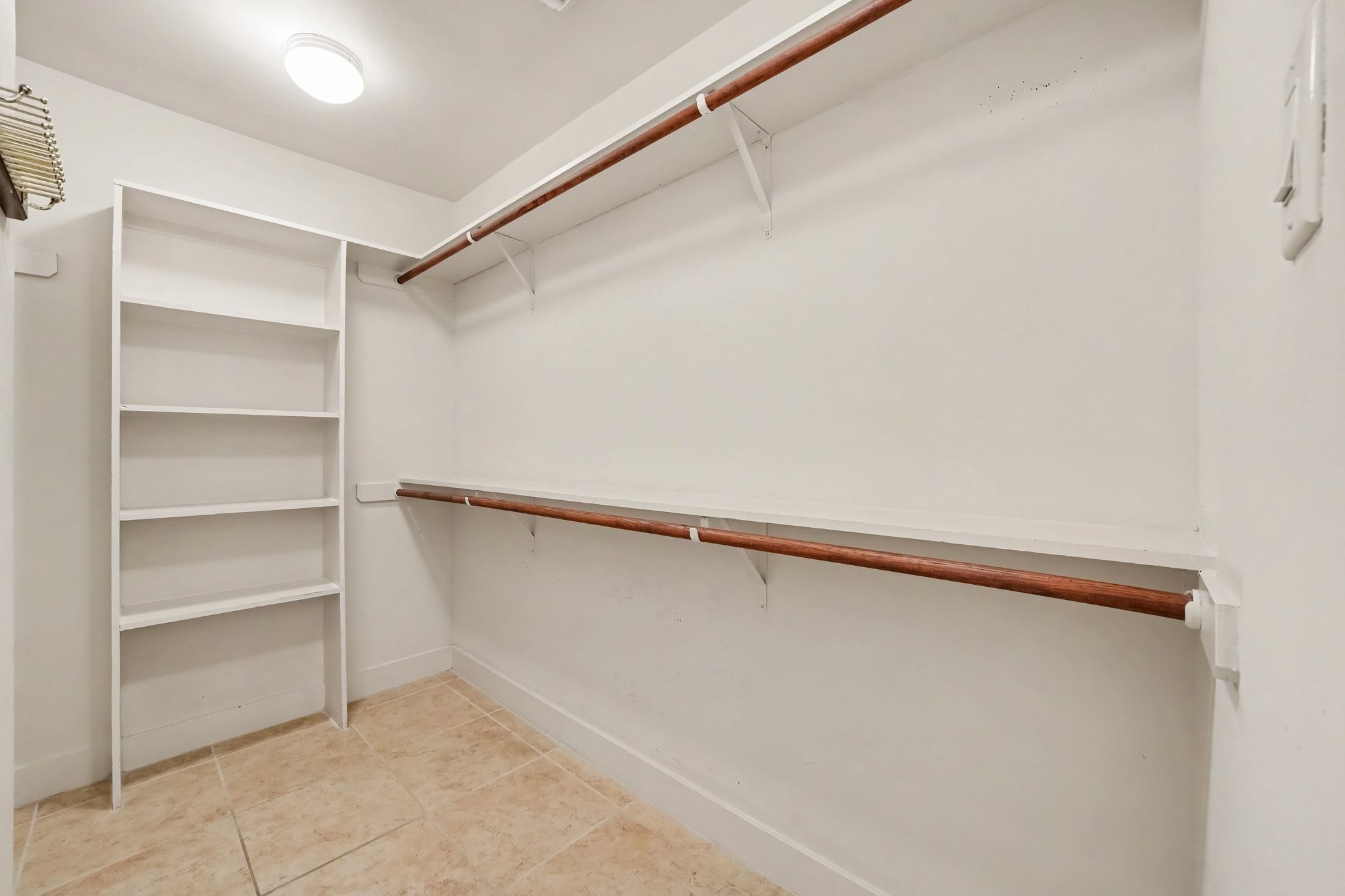 5806 Larkin Street Property Photo 31
