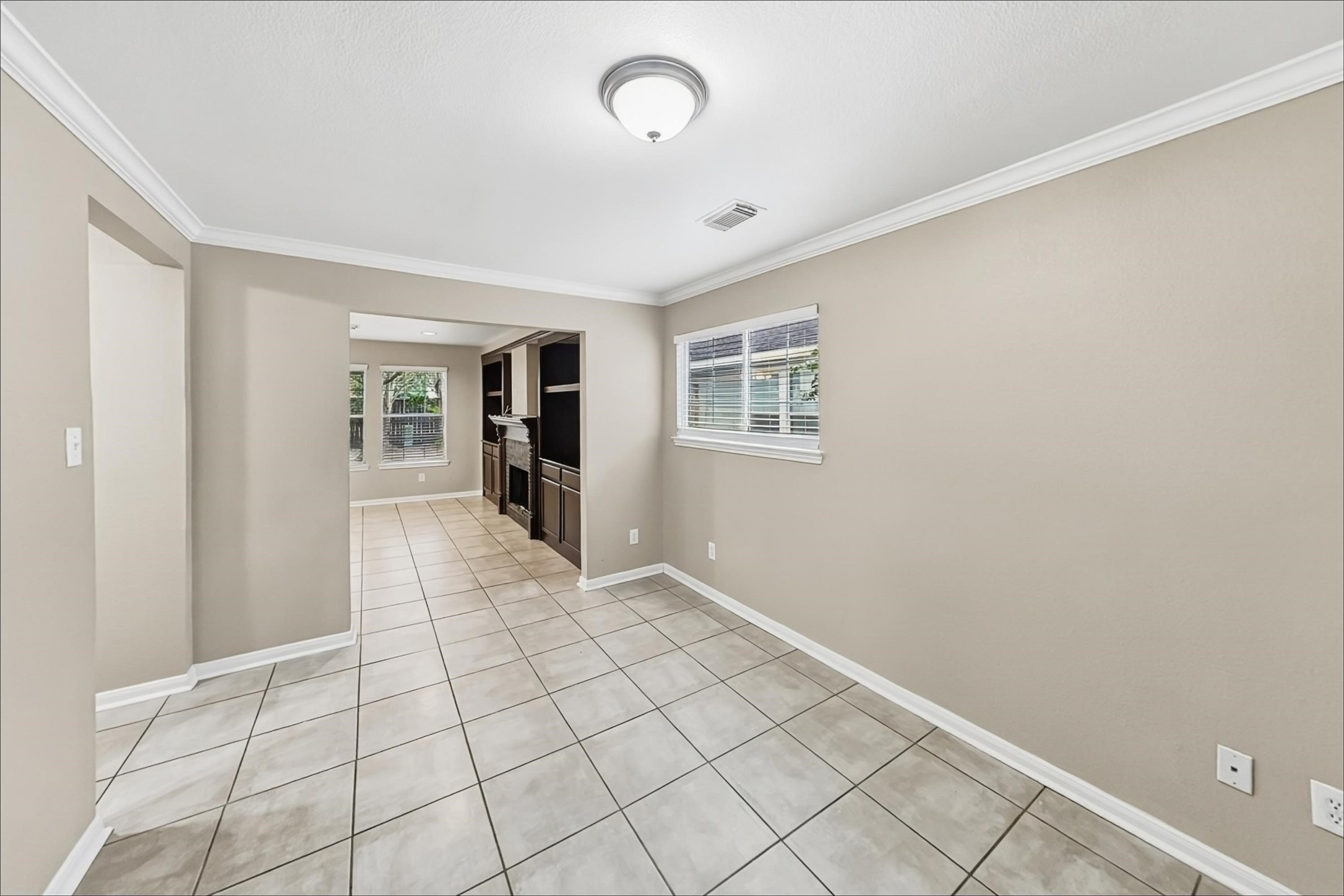 29518 Legends Line Drive Property Photo 4