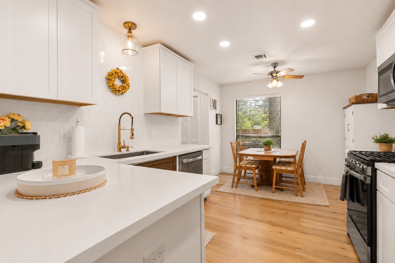 3930 Sweet Gum Trail Property Photo 3