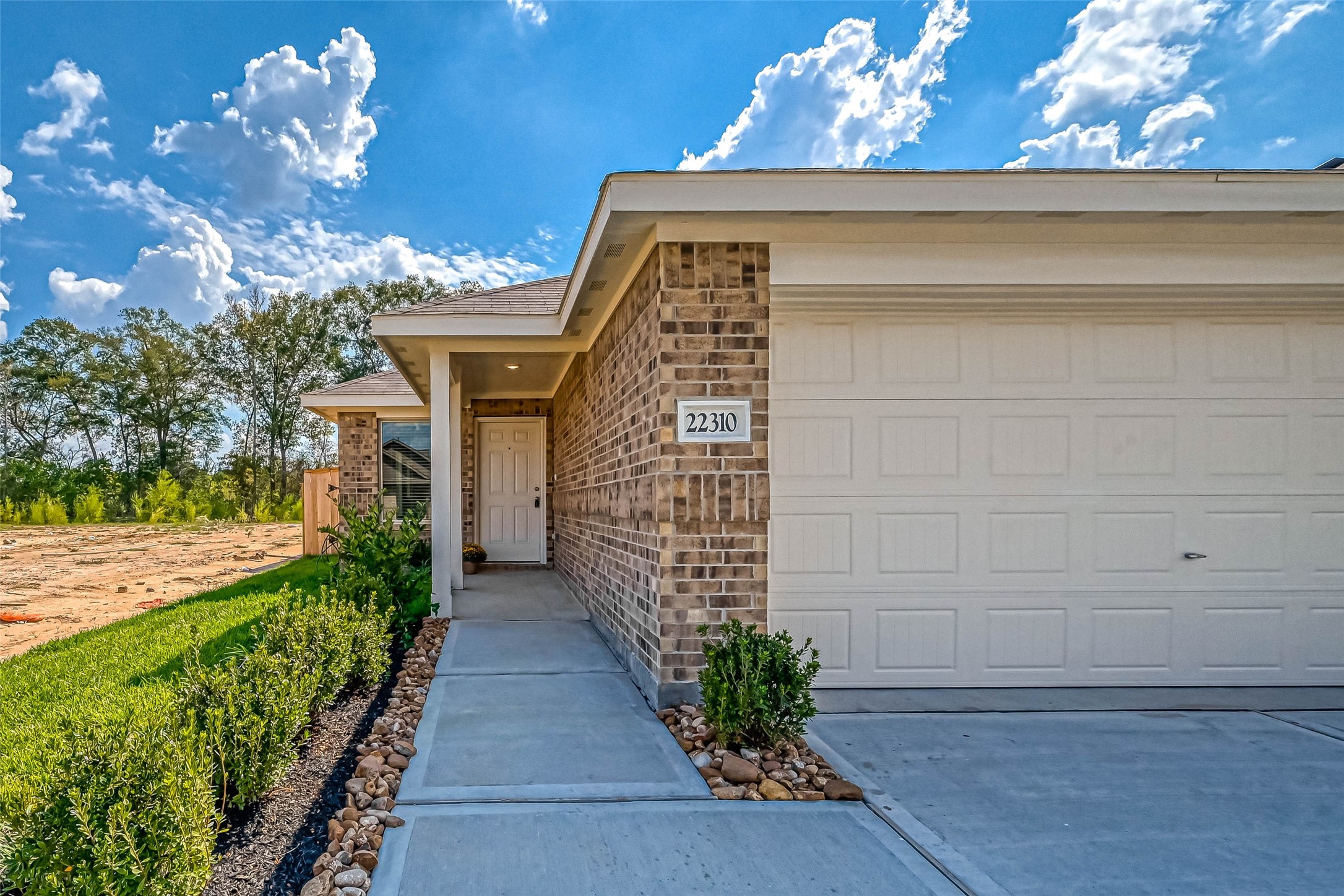 22310 Mountain Pine Drive Property Photo 2