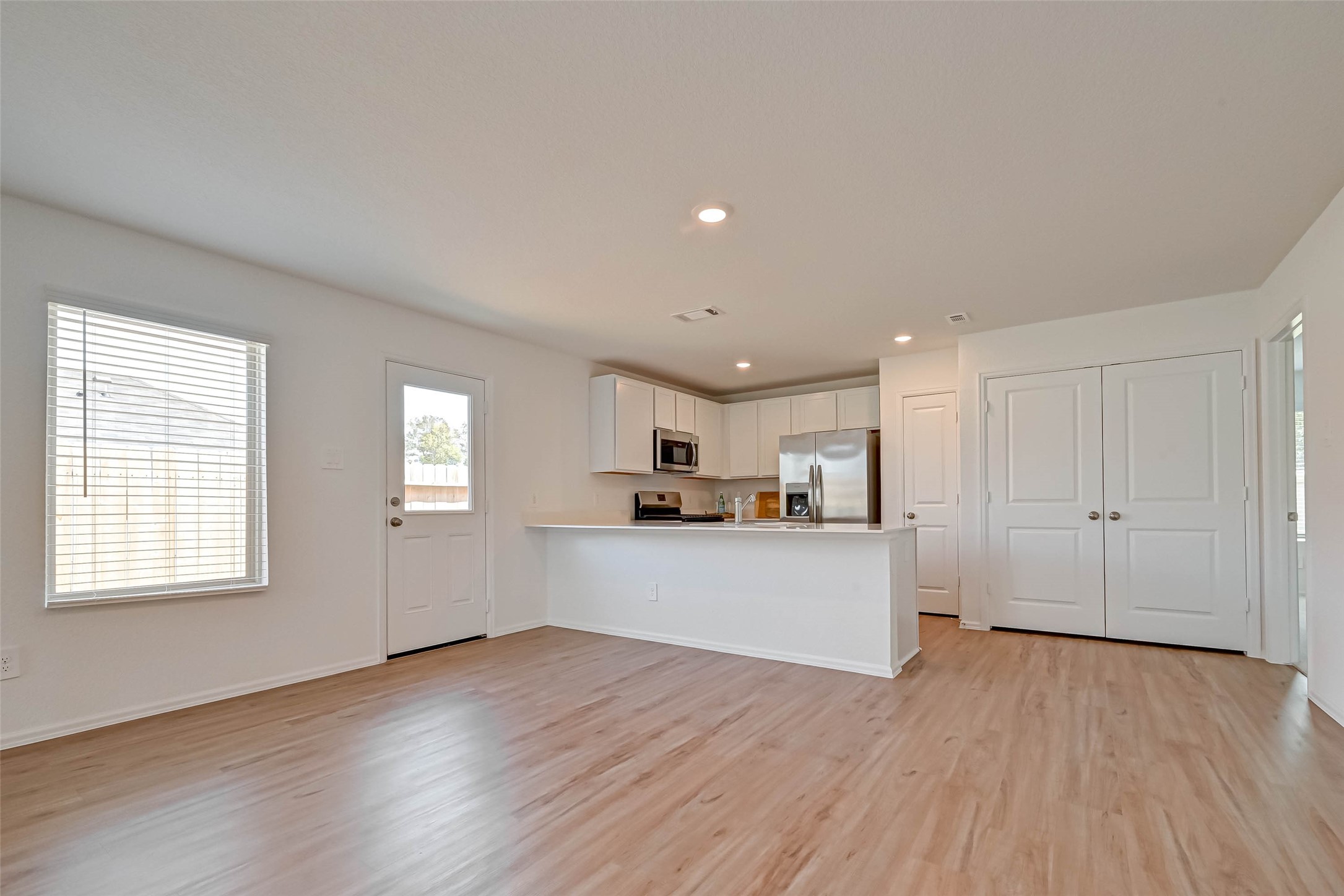 22310 Mountain Pine Drive Property Photo 5