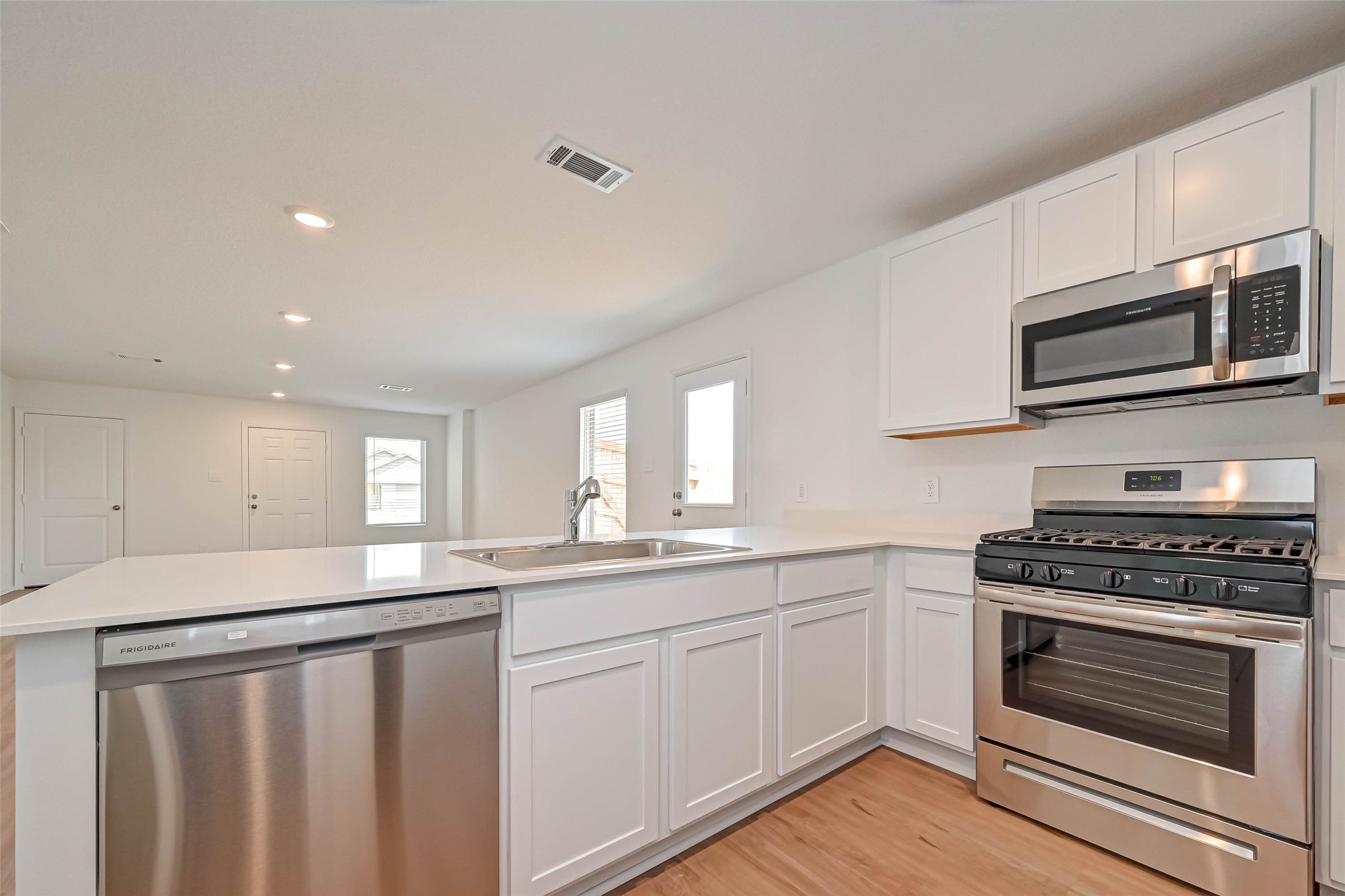 22310 Mountain Pine Drive Property Photo 6