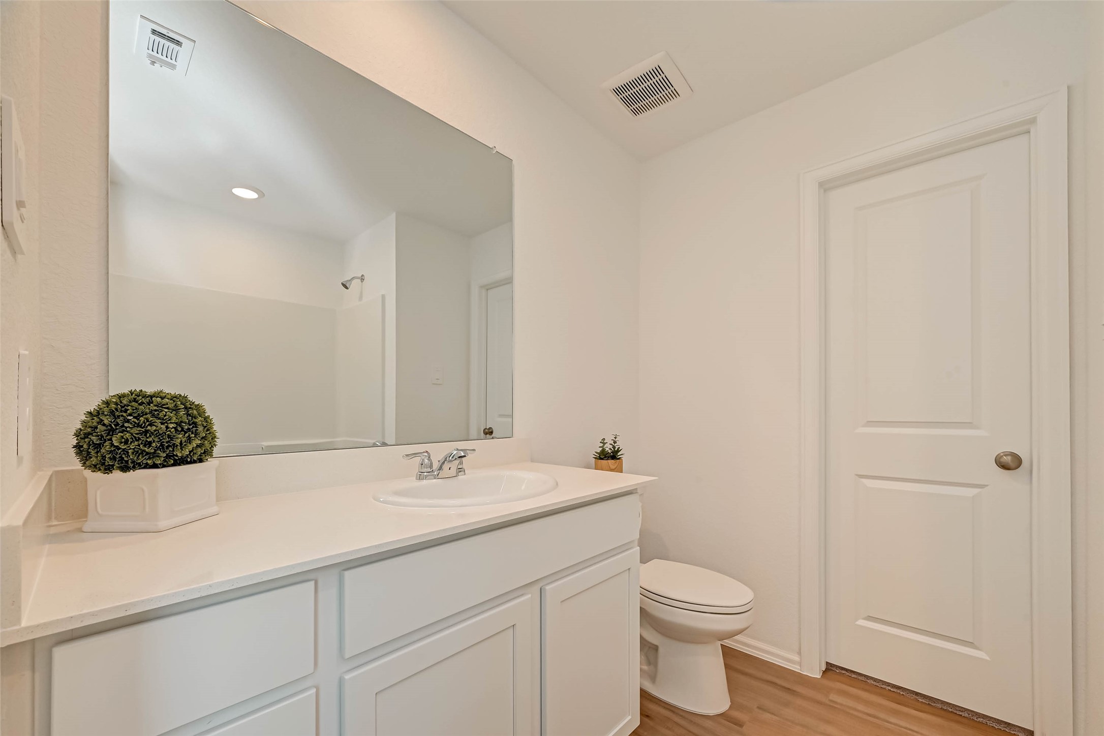 22310 Mountain Pine Drive Property Photo 11