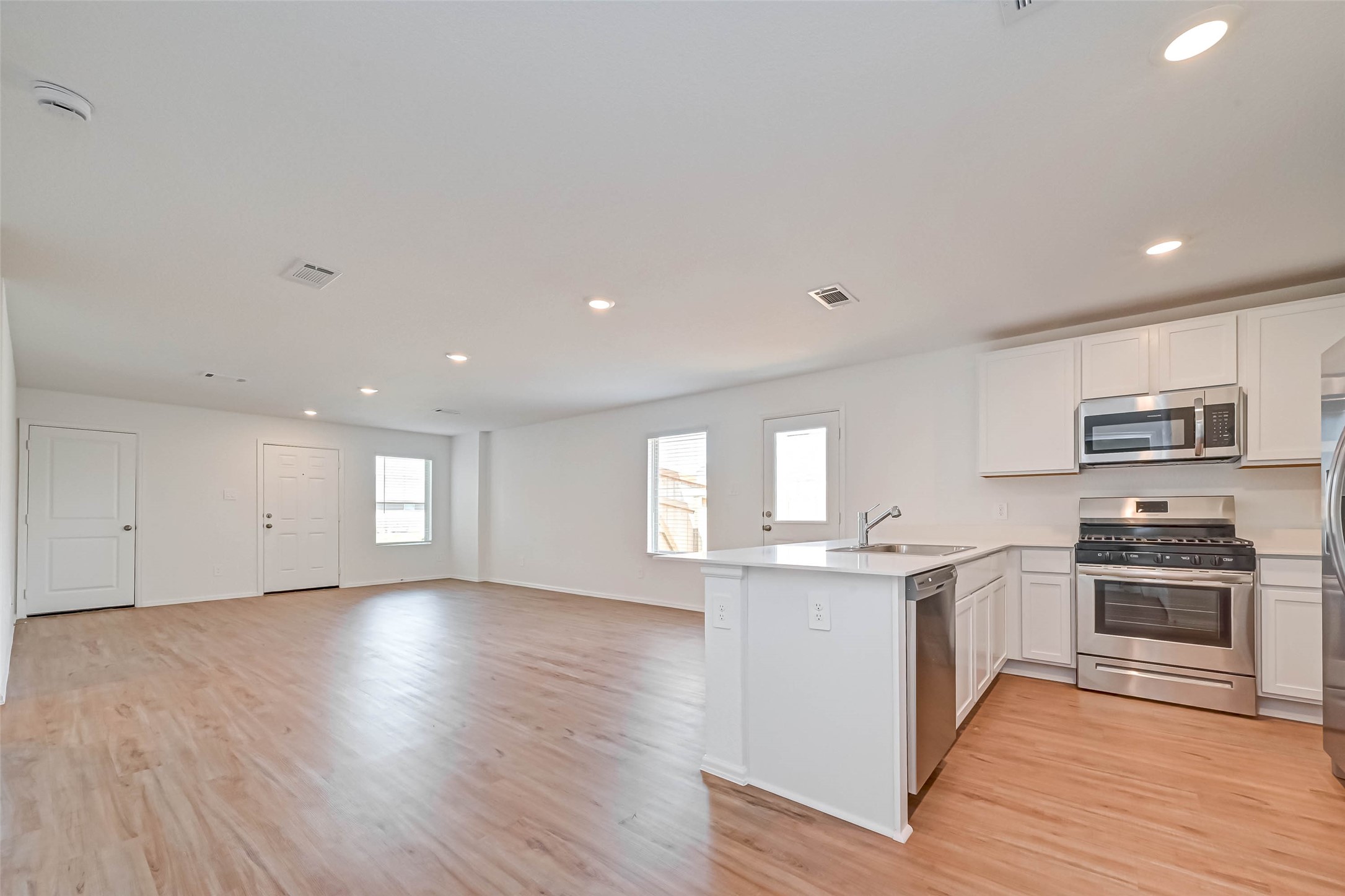 22310 Mountain Pine Drive Property Photo 16
