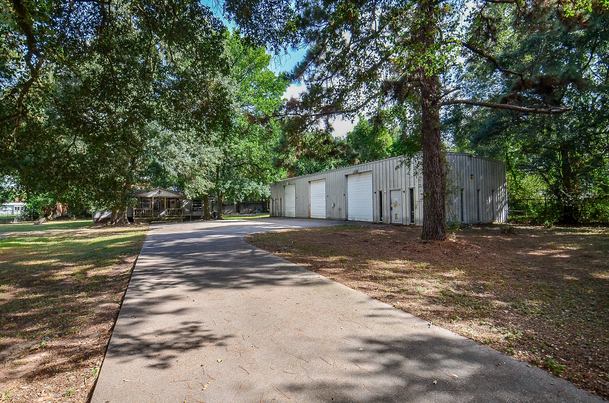 14018 Pine Meadow Lane Property Photo 3