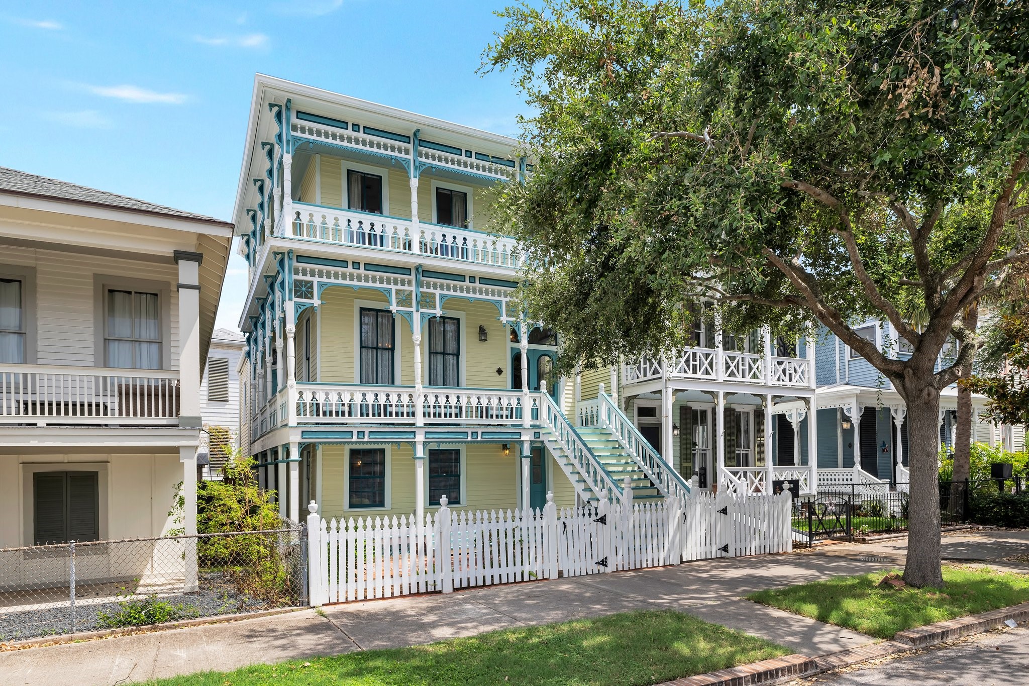 1724 S Ball Street Property Photo