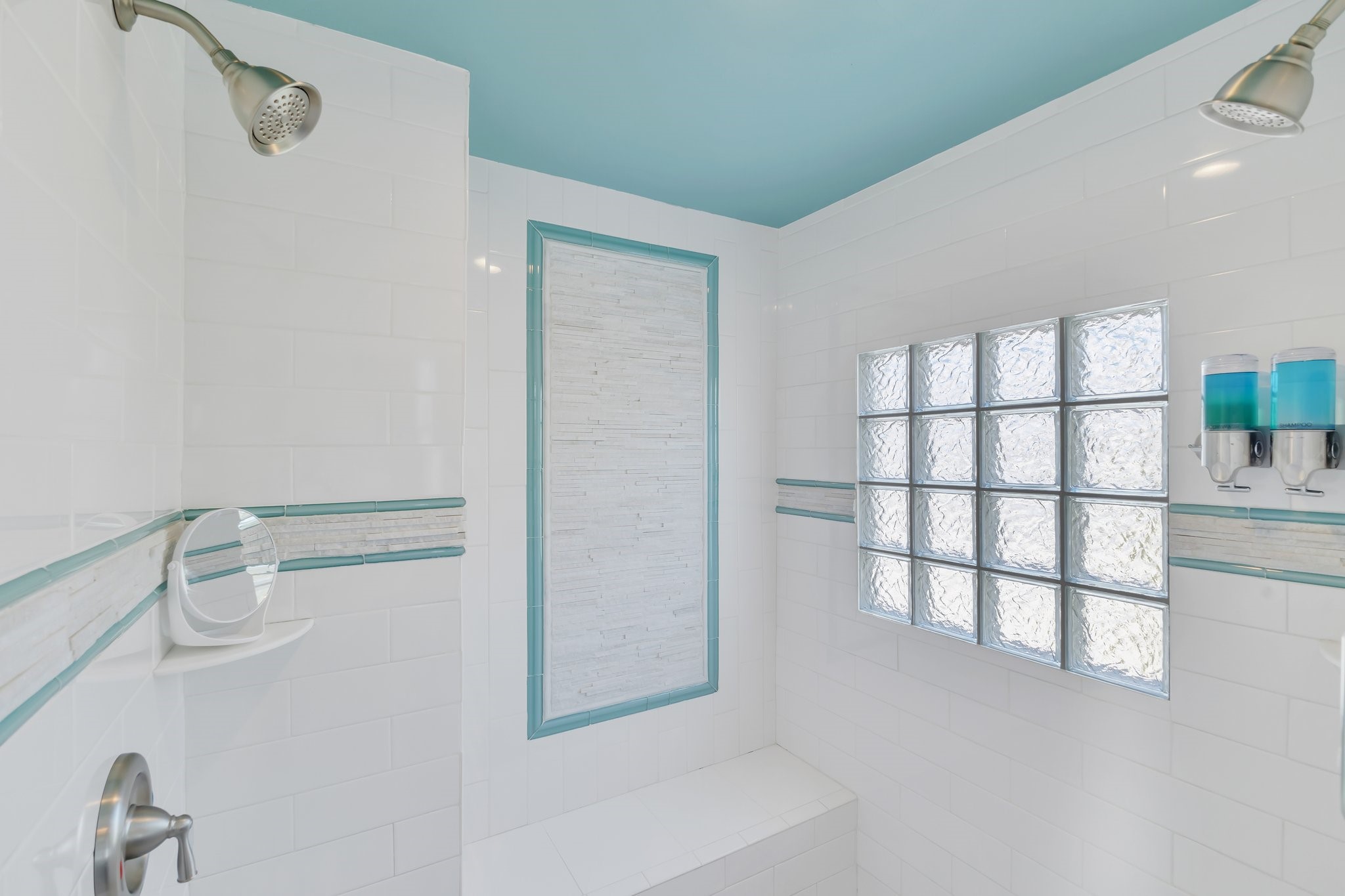 1724 S Ball Street Property Photo 11
