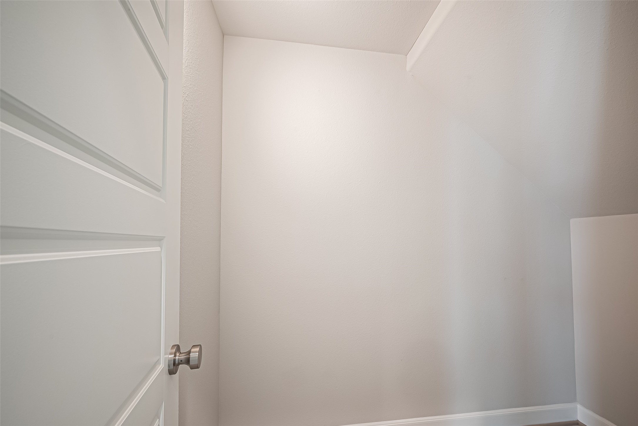 8928 Grovner Place Property Photo 16